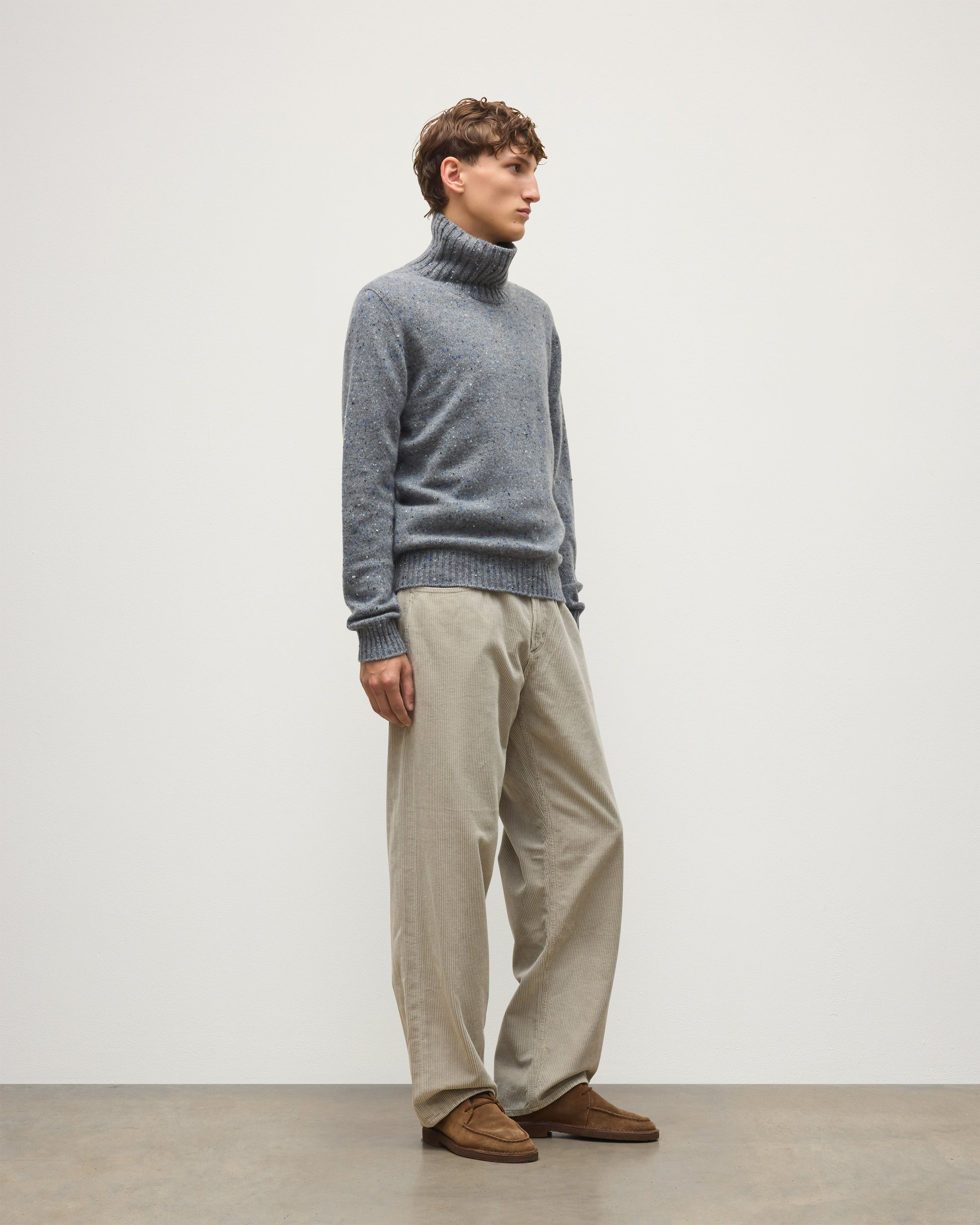 JOHNSTONS OF ELGIN MACKINTOSH ROLL NECK SWEATER DONEGAL CASHMERE ROLL NECK SWEATER GREY 100% CASHMERE KAI05957HA4270