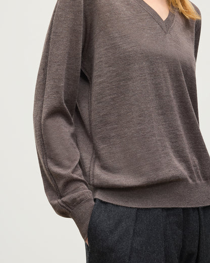 JOHNSTONS OF ELGIN BEATRICE VEE SWEATER SUPERFINE CASHMERE VEE NECK SWEATER WITH LINKS STITCH DETAIL - 3 PLY BROWN 100% CASHMERE KAI05972HB7092
