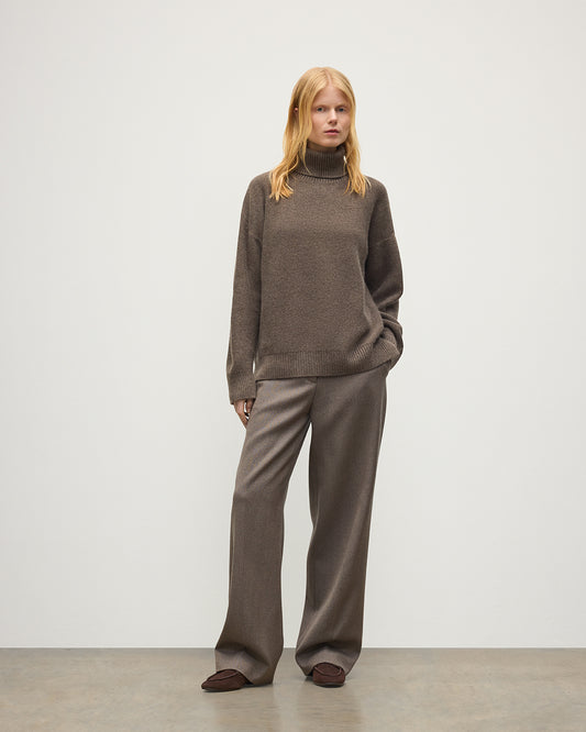 JOHNSTONS OF ELGIN MAGGIE ROLL NECK SWEATER CASHMERE REVERSE STITCH ROLL NECK SWEATER - 8 PLY BROWN 100% CASHMERE KAI05983HB7128