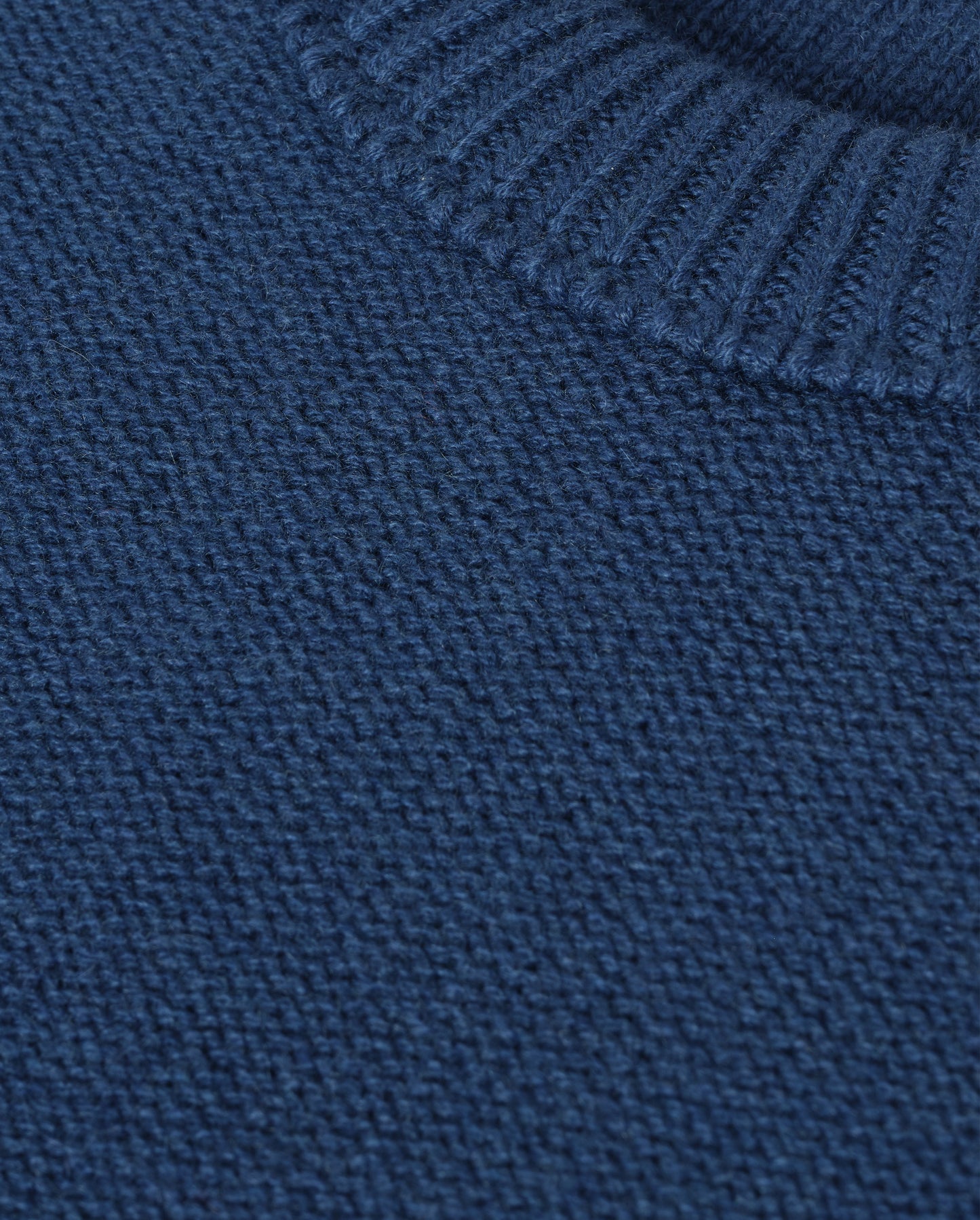 JOHNSTONS OF ELGIN MAGGIE CREW SWEATER CASHMERE REVERSE STITCH ROUND NECK SWEATER - 8 PLY BLUE 100% CASHMERE KAI05990SD5369