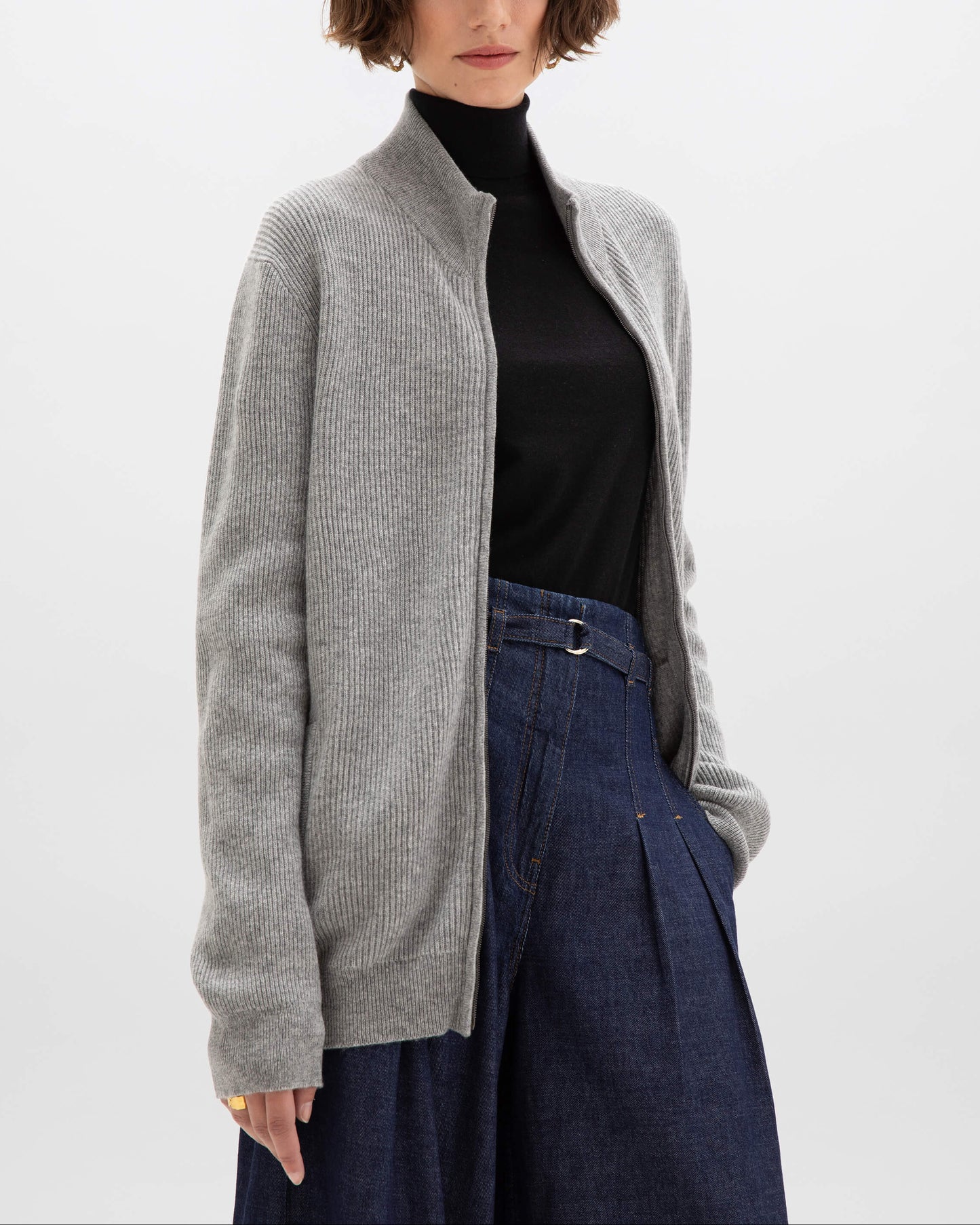 Johnstons of Elgin AW24 Unisex Knitwear Light Grey Unisex Ribbed Cashmere Cardigan KAP05157HA0308