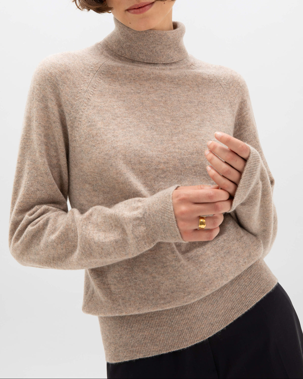 Johnstons of Elgin AW24 Women's Knitwear Ash Cashmere Roll Neck KAP05275HB4334