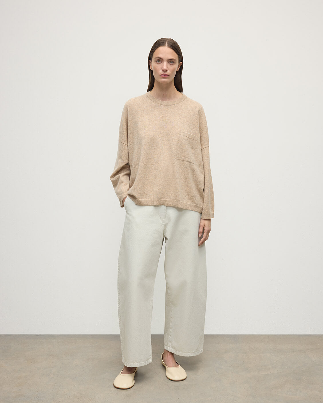 Johnstons of Elgin AW25 Women's Knitwear Oatmeal Slouch Cashmere Sweater KAP05315HB0210