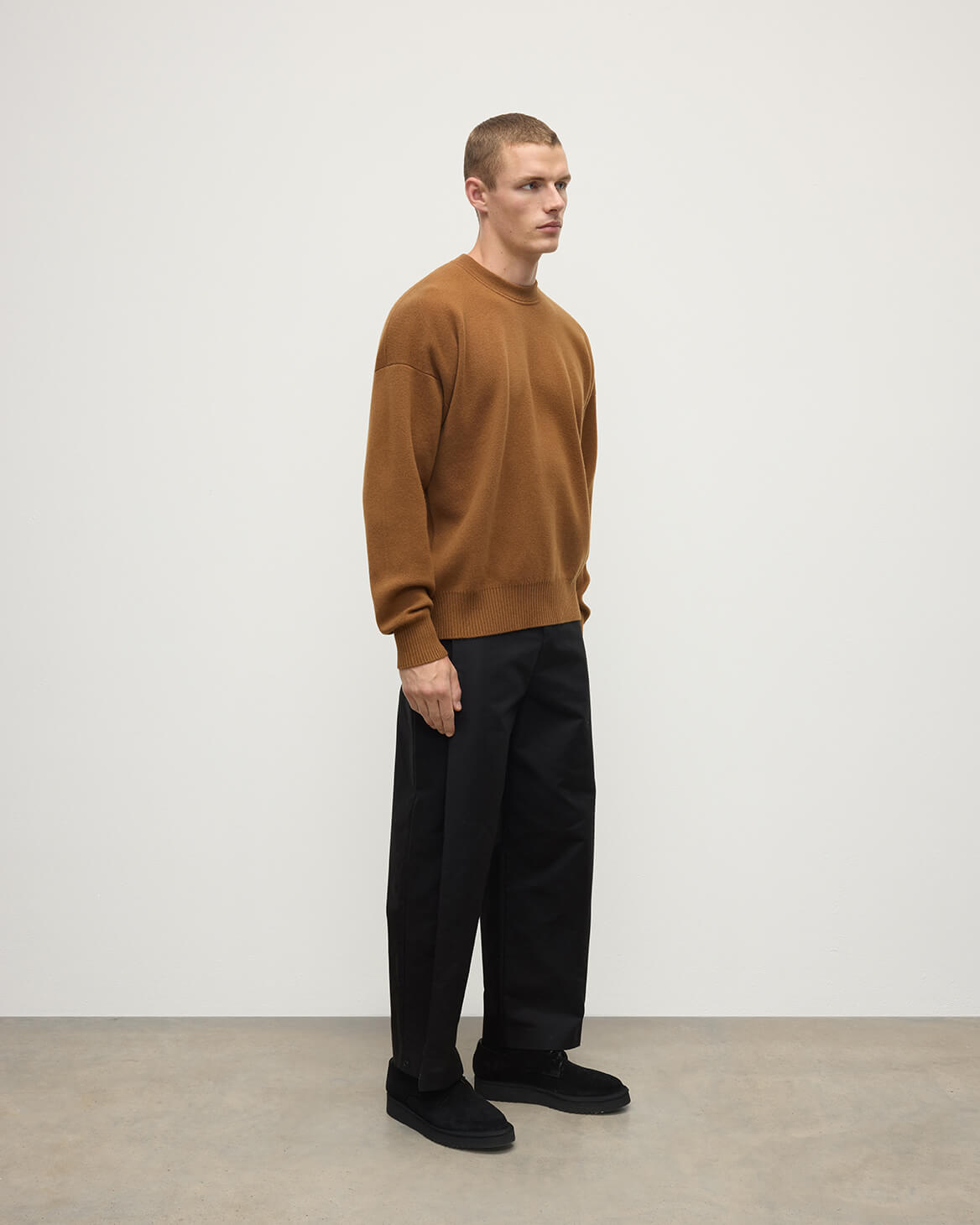 Johnstons of Elgin AW25 Men's Knitwear Dark Camel Relaxed Milano Stitch Camel Jumper KAP05486SB4620
