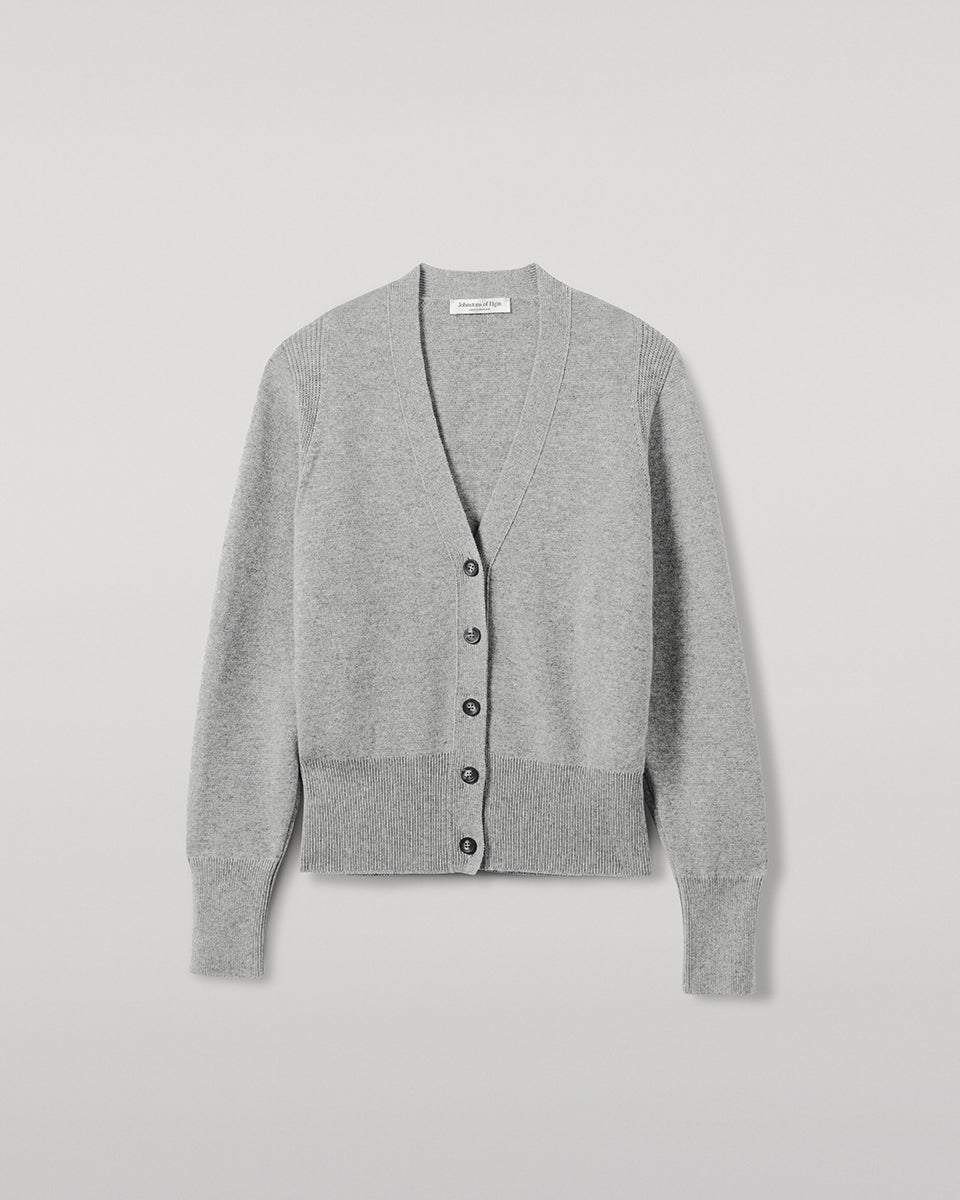 Model wears Johnstons of Elgin  Women's Knitwear Light Grey Milano Stitch Grey Cashmere Cardigan Front View KAP05489HA0308