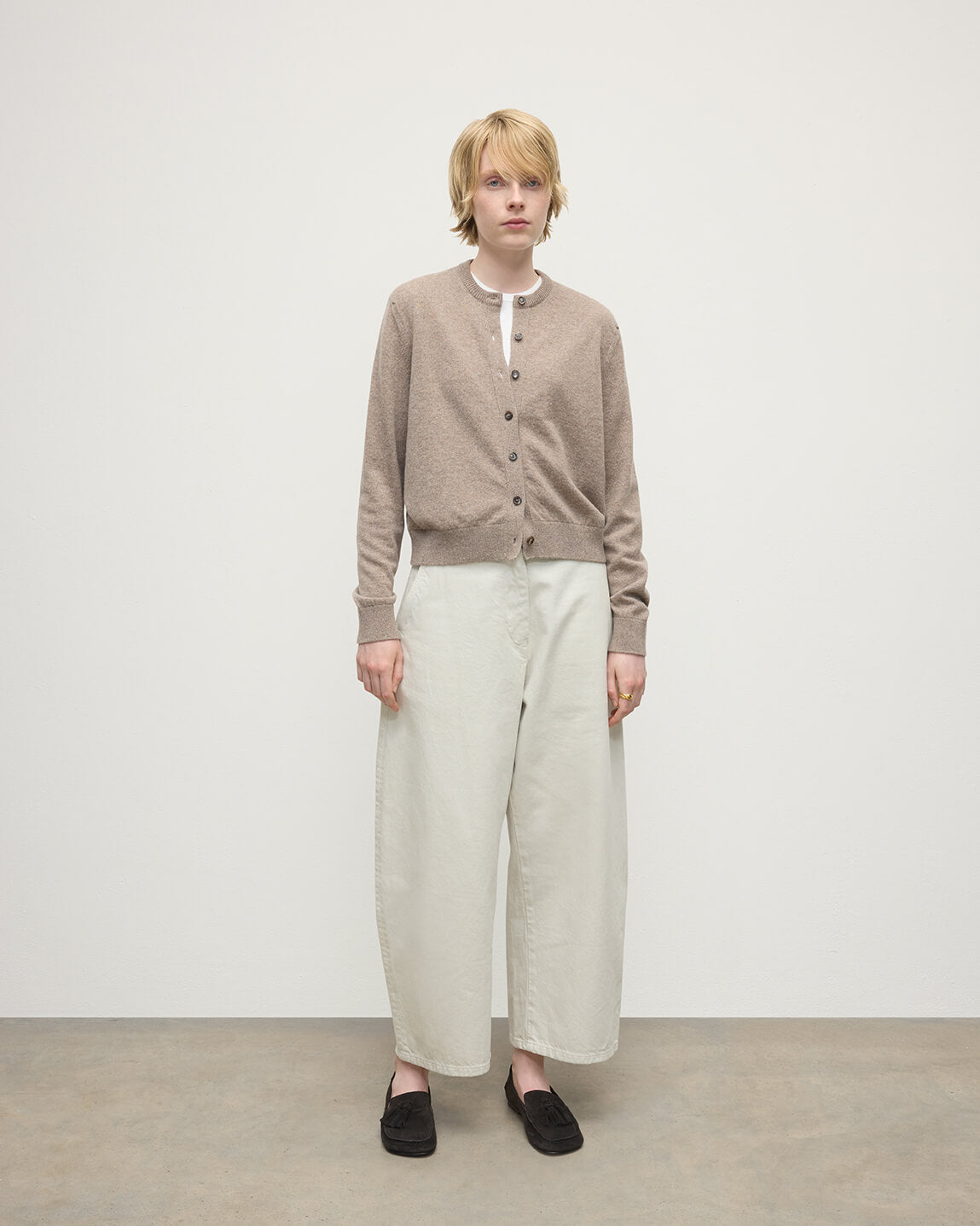 Model wears Johnstons of Elgin AW25 Women's Knitwear Ash Classic Cashmere Brown Cardigan Front KAP05573HB4334