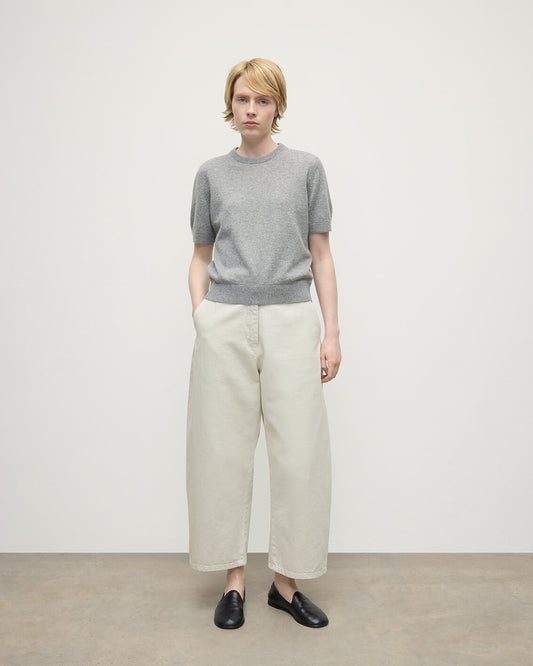 Model wearing Johnstons of Elgin AW25 Women's Knitwear Light Grey Classic Cashmere Grey T-shirt Front KAP05574HA0308