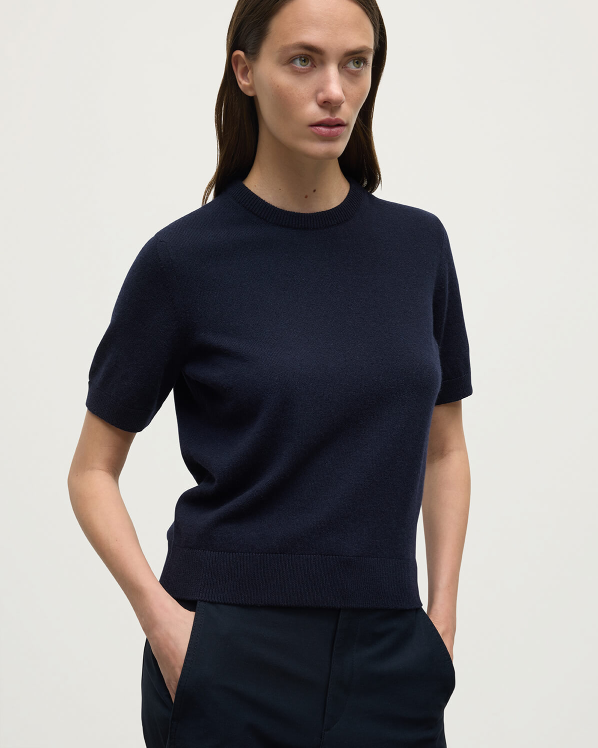 Model wearing Johnstons of Elgin AW25 Women's Knitwear Dark Navy Classic Cashmere Navy T-shirt Close Up View KAP05574SD7666