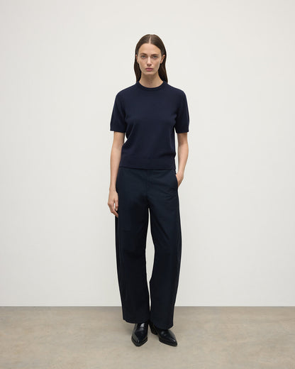 Model wearing Johnstons of Elgin AW25 Women's Knitwear Dark Navy Classic Cashmere Navy T-shirt Front View KAP05574SD7666