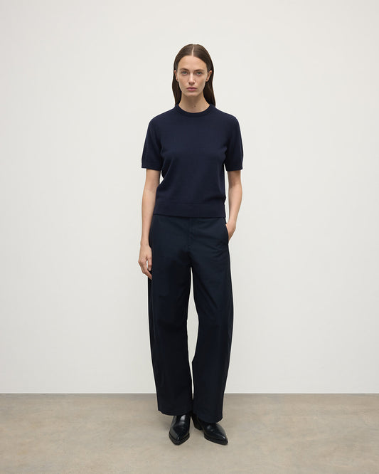 Model wearing Johnstons of Elgin AW25 Women's Knitwear Dark Navy Classic Cashmere Navy T-shirt Front View KAP05574SD7666