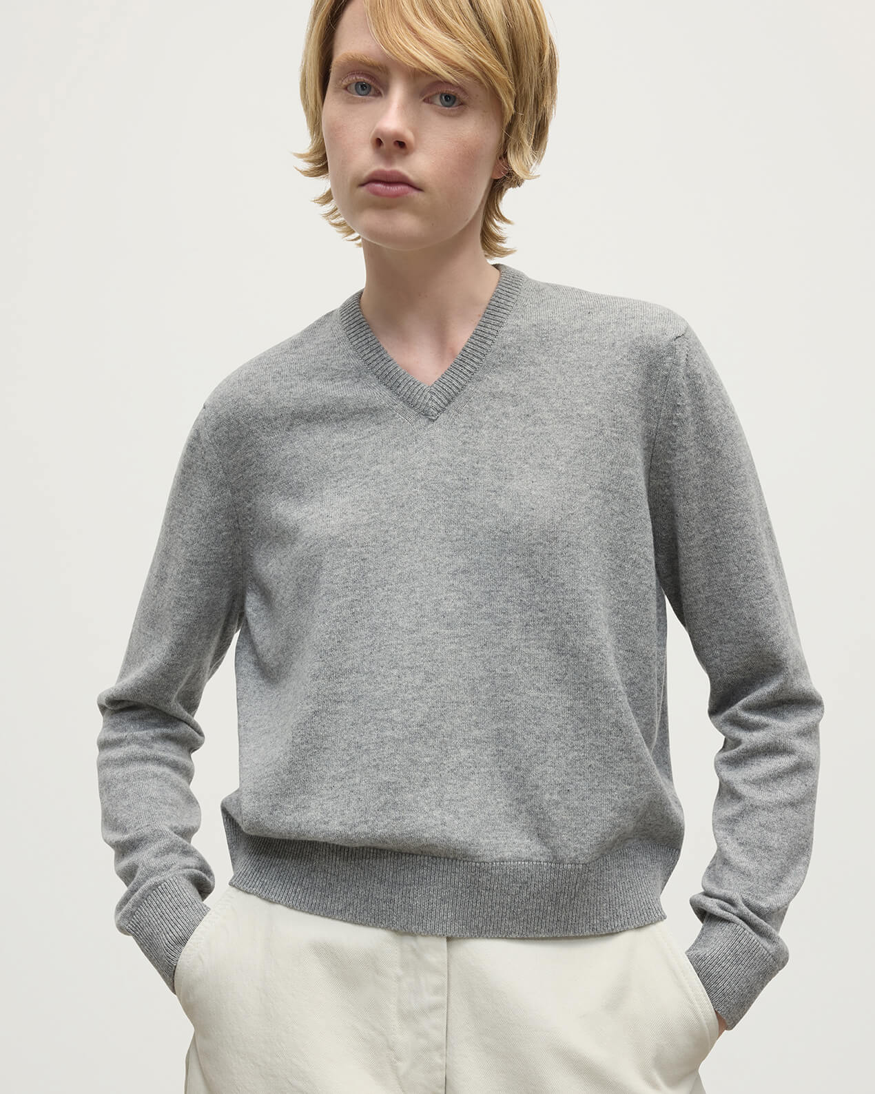 Johnstons of Elgin AW25 Women's Knitwear Light Grey Classic Cashmere Grey V Neck Jumper KAP05575HA0308