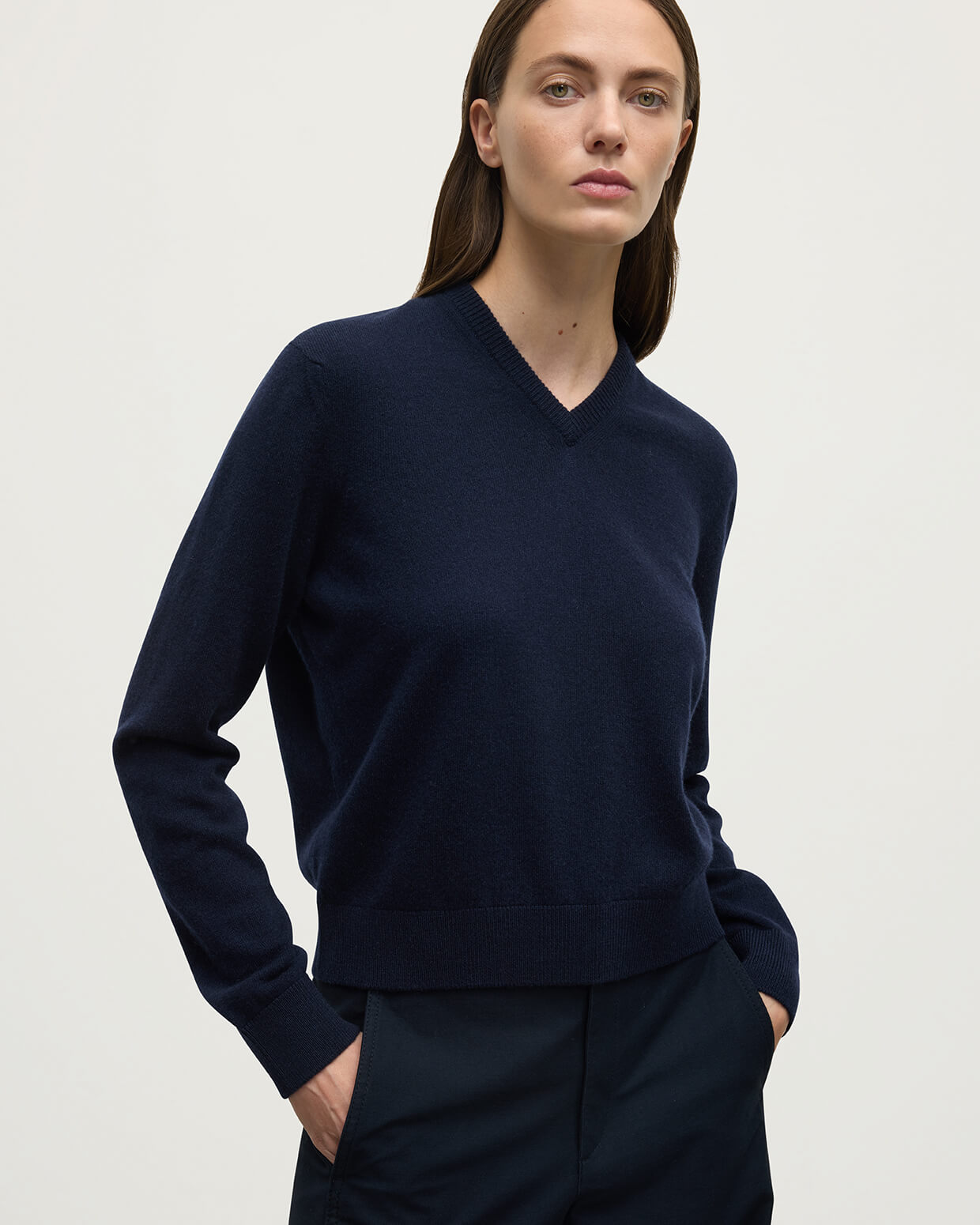 Johnstons of Elgin AW25 Women's Knitwear Dark Navy Classic Cashmere Navy V Neck Jumper KAP05575SD7666