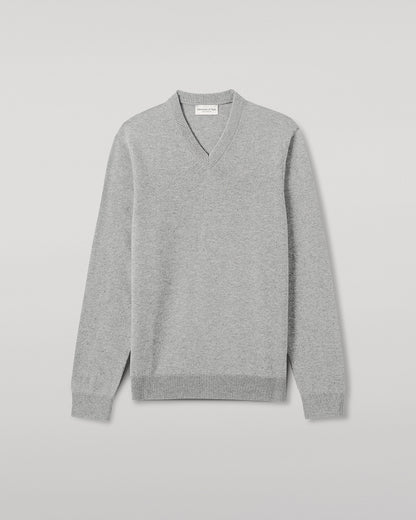 Johnstons of Elgin AW25 Men's Knitwear Light Grey Classic Cashmere Grey V Neck Jumper KAP05594HA0308