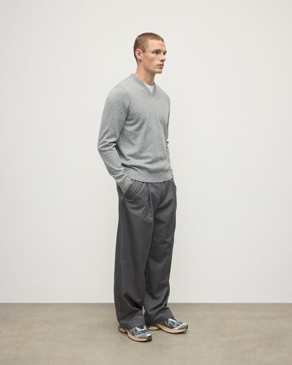 Johnstons of Elgin AW25 Men's Knitwear Light Grey Classic Cashmere Grey V Neck Jumper KAP05594HA0308