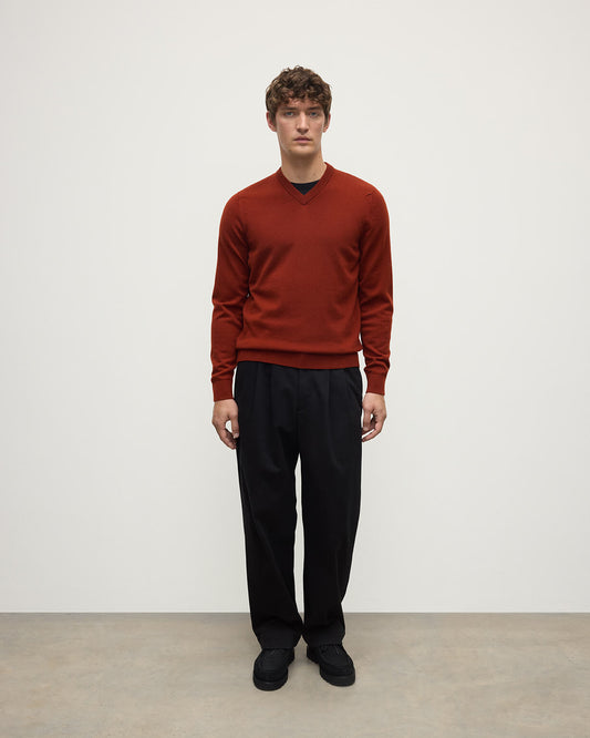 Johnstons of Elgin AW25 Men's Knitwear Oxblood Classic Cashmere Red V Neck KAP05594SG4463