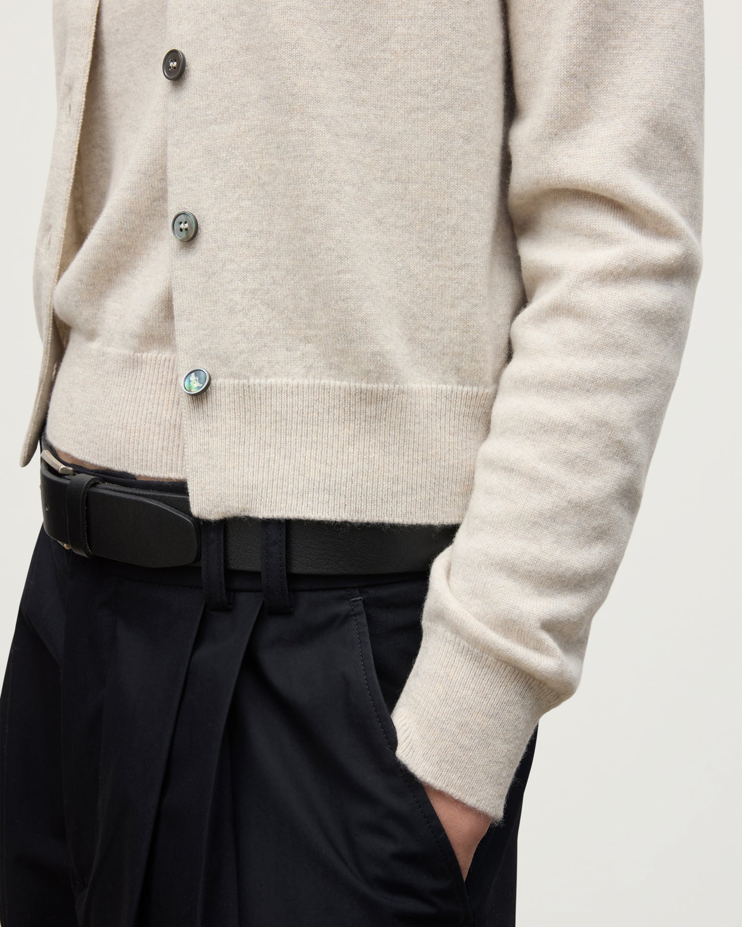 MODEL WEARING JOHNSTONS OF ELGIN WOMENS IRIS CLASSIC CREW CARDIGAN NATURAL 100% CASHMERE KAP05704HA0402