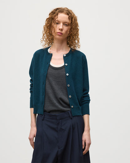 JOHNSTONS OF ELGIN WOMENS IRIS CLASSIC CREW CARDIGAN GREEN 100% CASHMERE KAP05704SC7341
