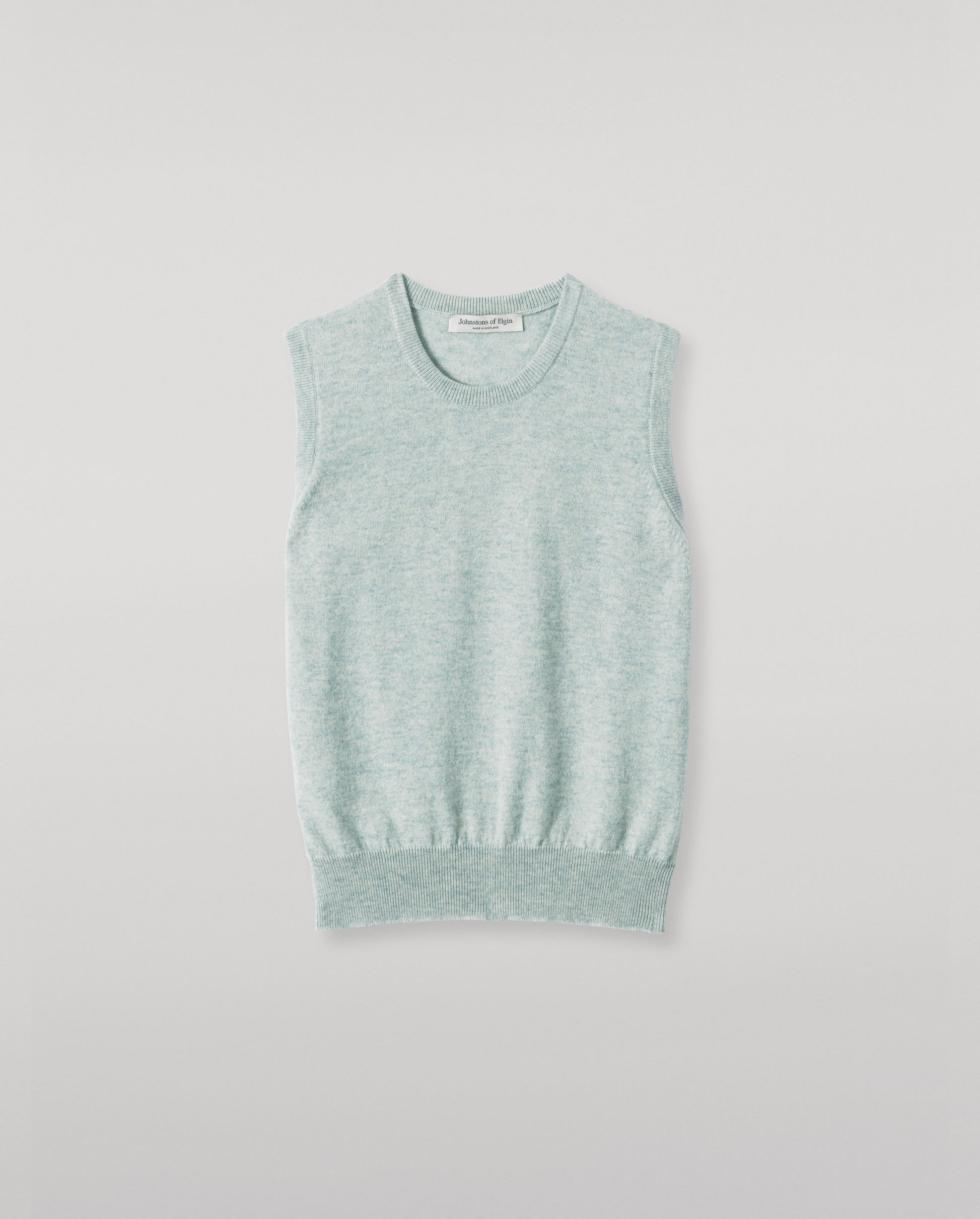 JOHNSTONS OF ELGIN WOMENS IRIS CLASSIC SLEEVELESS CREW LIGHT GREEN 100% CASHMERE KAP05705HC0047