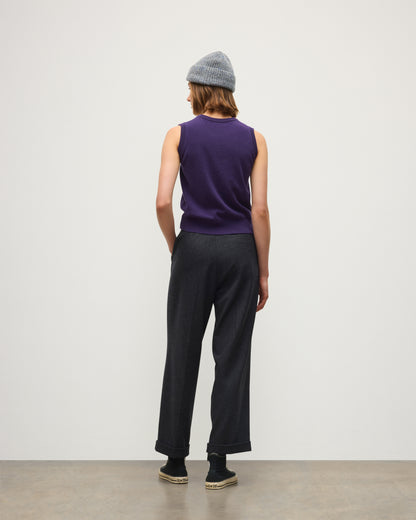 JOHNSTONS OF ELGIN LE JABOTS SLEEVELESS CREW PETITE CASHMERE ARGYLE INTARSIA ROUND NECK TANK - 2 PLY PURPLE 100% CASHMERE KAP05766JU1648