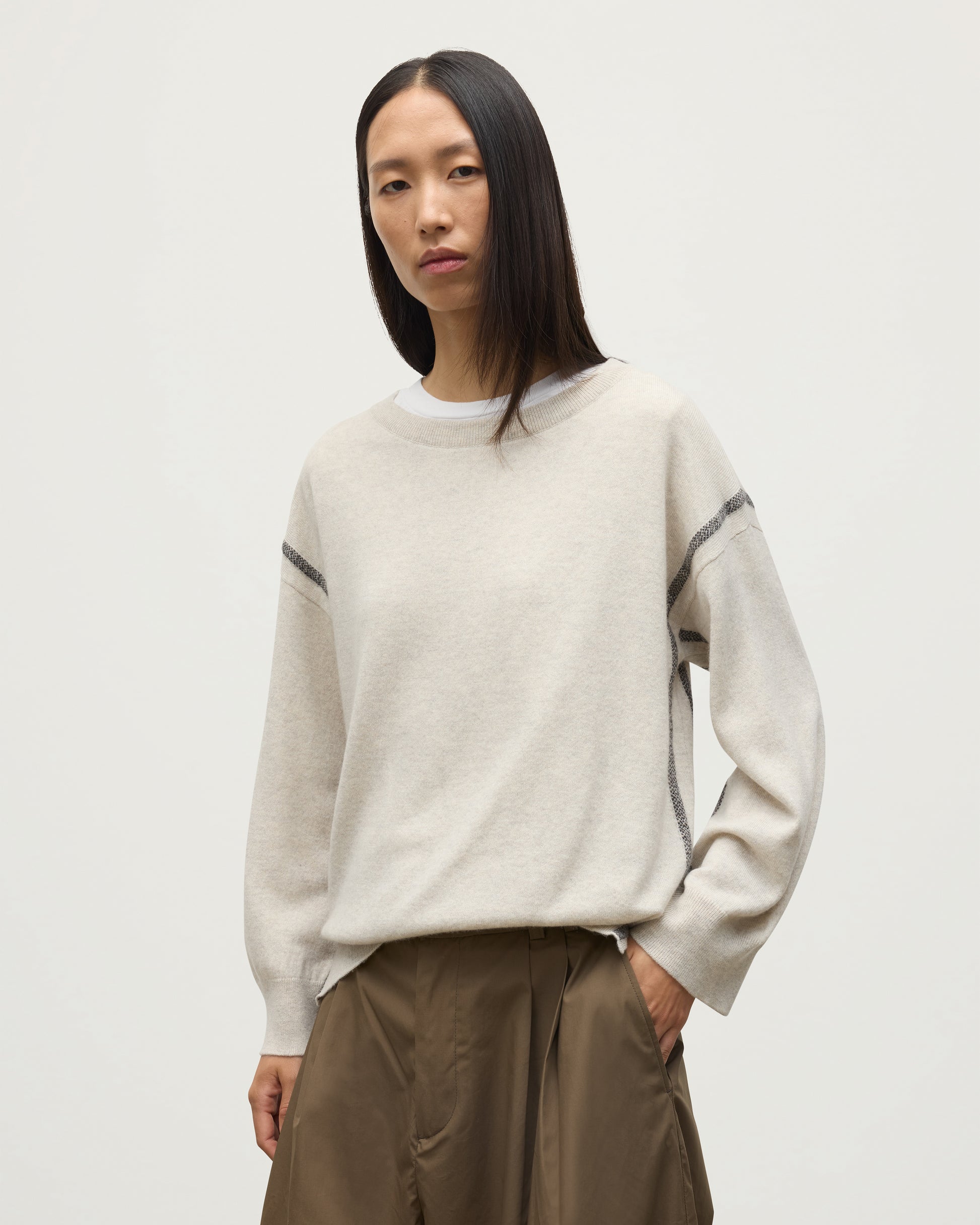 MODEL WEARS JOHNSTONS OF ELGIN WOMENS TILDA CREW SWEATER NATURAL KAP05768Q25972