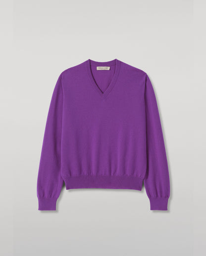 JOHNSTONS OF ELGIN LUNAN VEE SWEATER CLASSIC CASHMERE VEE NECK SWEATER 2 PLY PURPLE 100% CASHMERE KAP05807SD5371