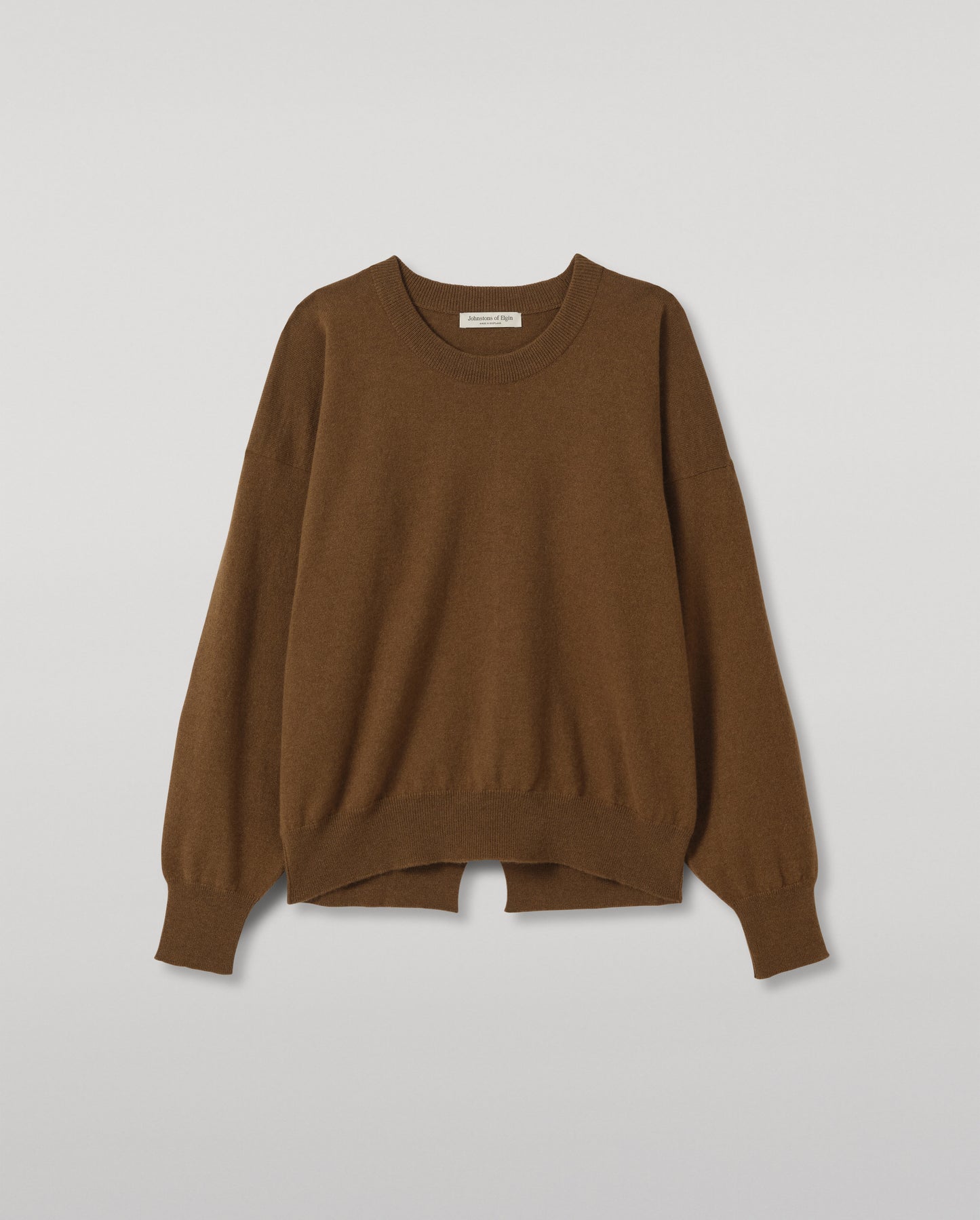 JOHNSTONS OF ELGIN JESSIE CREW SWEATER CASHMERE ROUND NECK SWEATER WITH EXPOSED SEAM DETAIL & CENTRE BACK SPLIT - 2 PLY GREEN 100% CASHMERE KAP05973Q26369