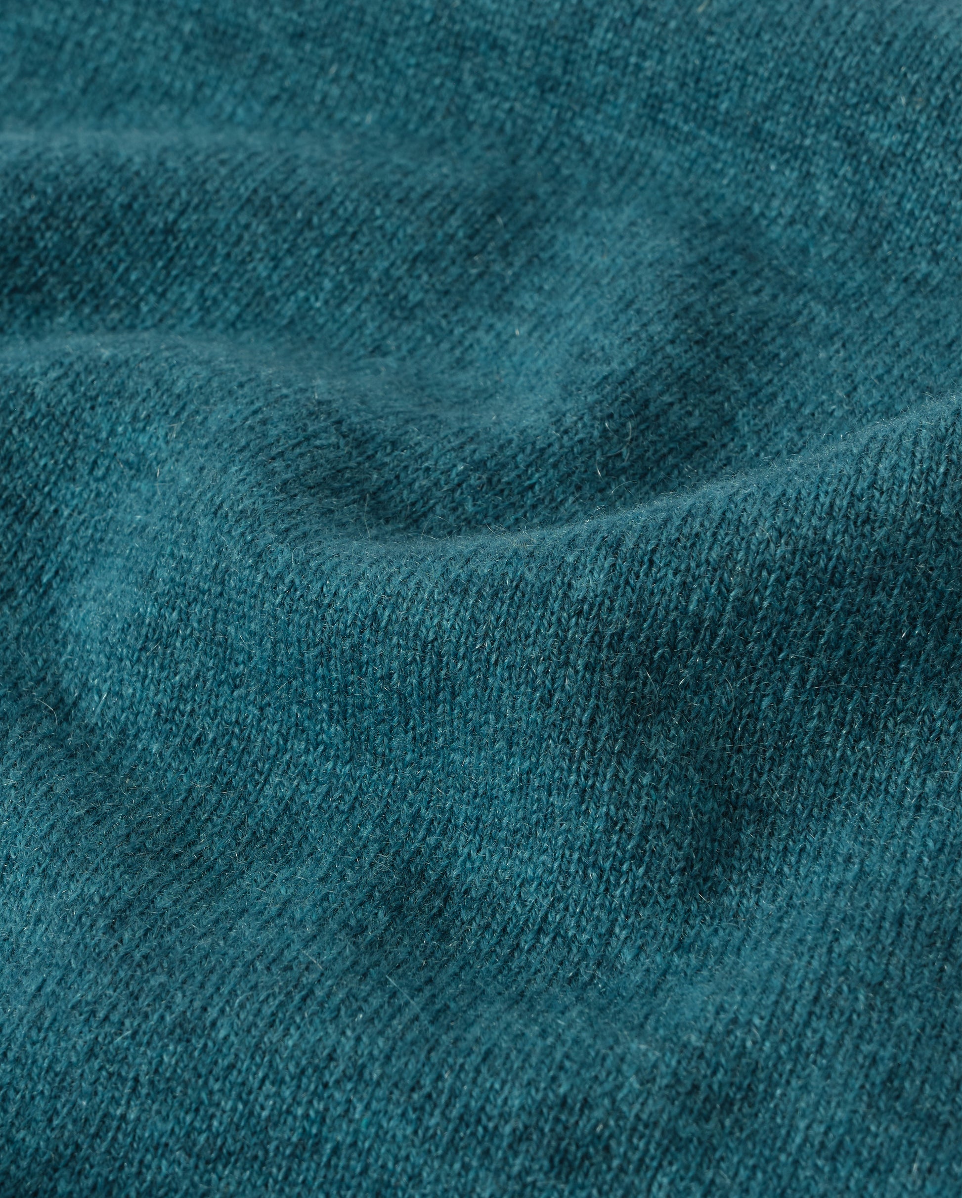 JOHNSTONS OF ELGIN REUBEN CREW CASHMERE CREW NECK SWEATER - 2 PLY GREEN 100% CASHMERE KAP06051HC4327