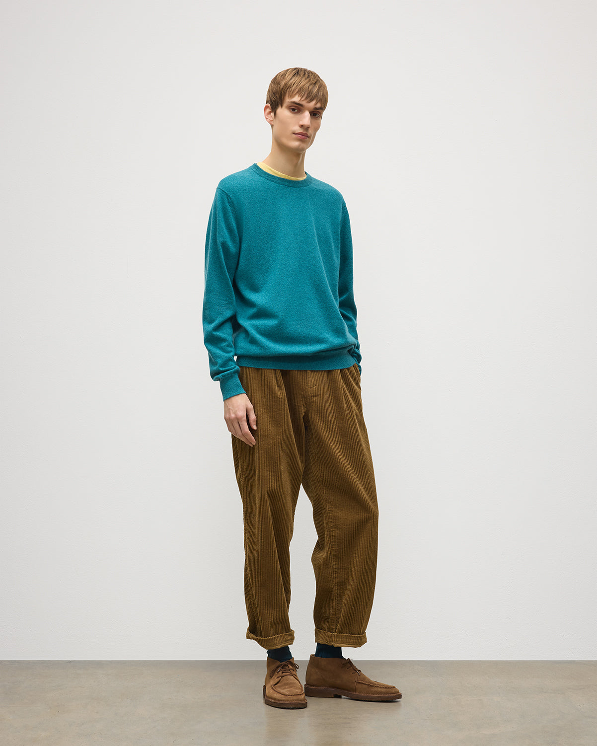 JOHNSTONS OF ELGIN REUBEN CREW CASHMERE CREW NECK SWEATER - 2 PLY GREEN 100% CASHMERE KAP06051HC4327