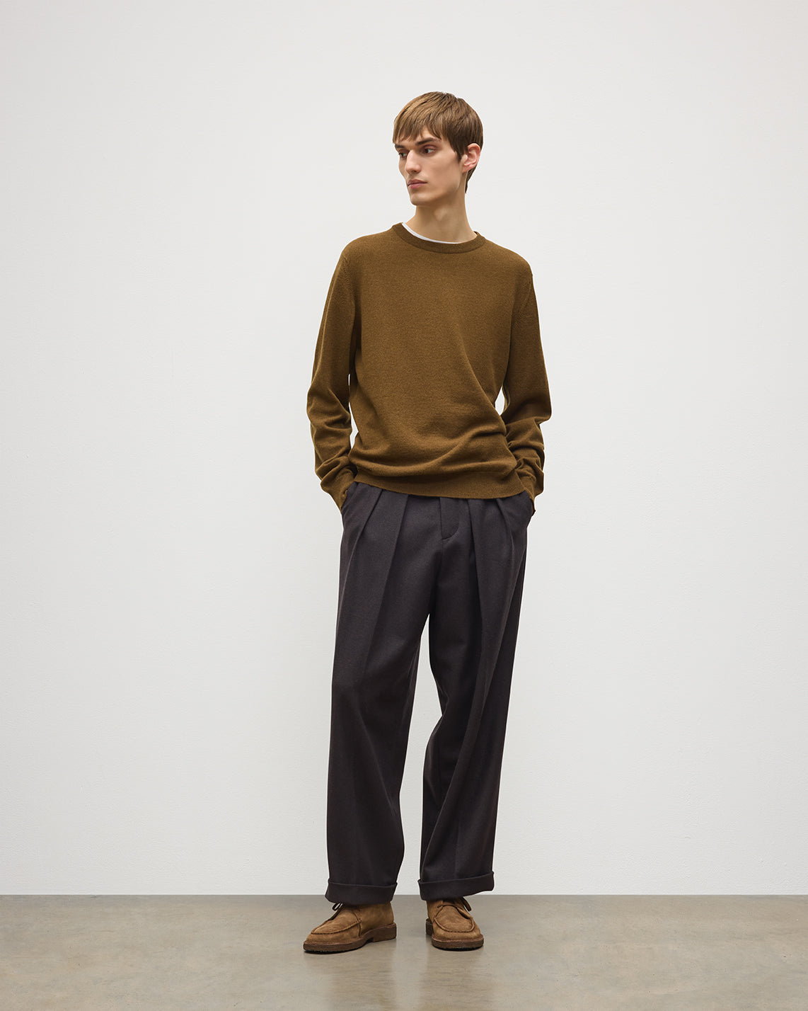 JOHNSTONS OF ELGIN REUBEN CREW CASHMERE CREW NECK SWEATER - 2 PLY GREEN 100% CASHMERE KAP06051SC4756