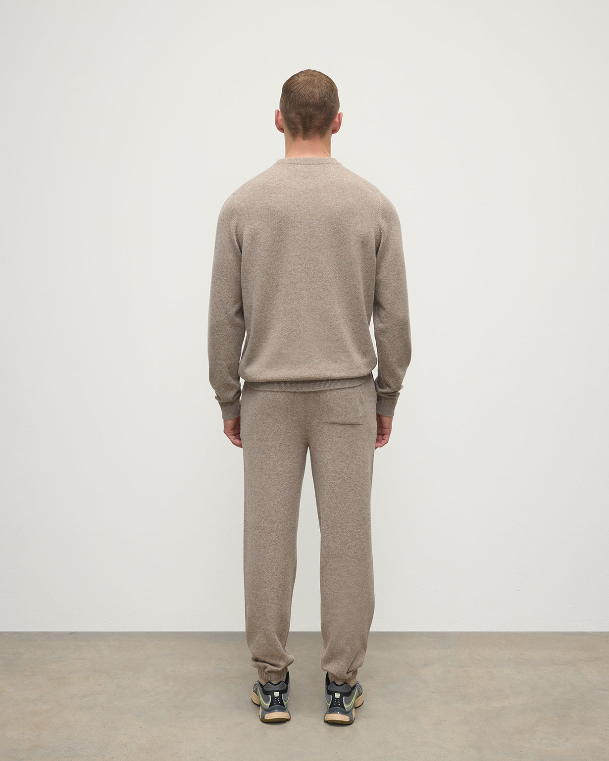 Johnstons of Elgin Men's Knitwear Ash Tapered Cashmere Joggers KBP00948HB4351