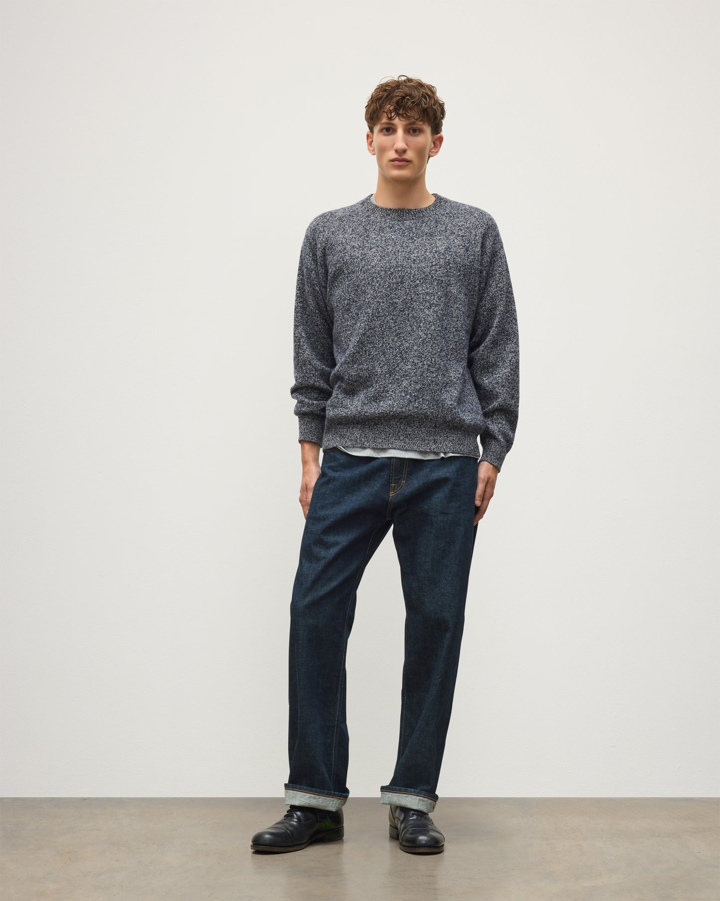 JOHNSTONS OF ELGIN CRAIGIE CREW SWEATER LAMBSWOOL CREW NECK SWEATER BLUE 100% LAMBSWOOL KDA00815HD7365