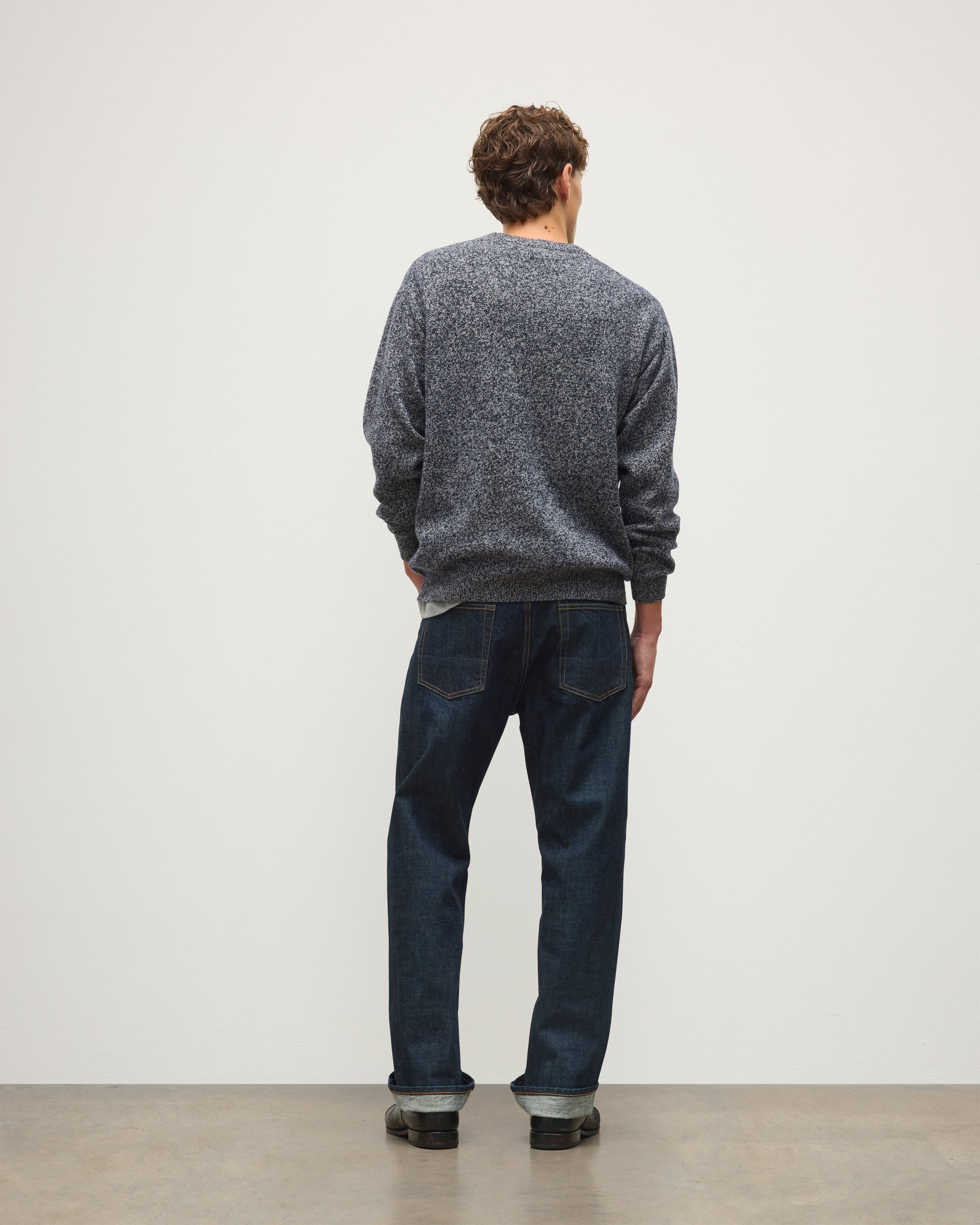 JOHNSTONS OF ELGIN CRAIGIE CREW SWEATER LAMBSWOOL CREW NECK SWEATER BLUE 100% LAMBSWOOL KDA00815HD7365