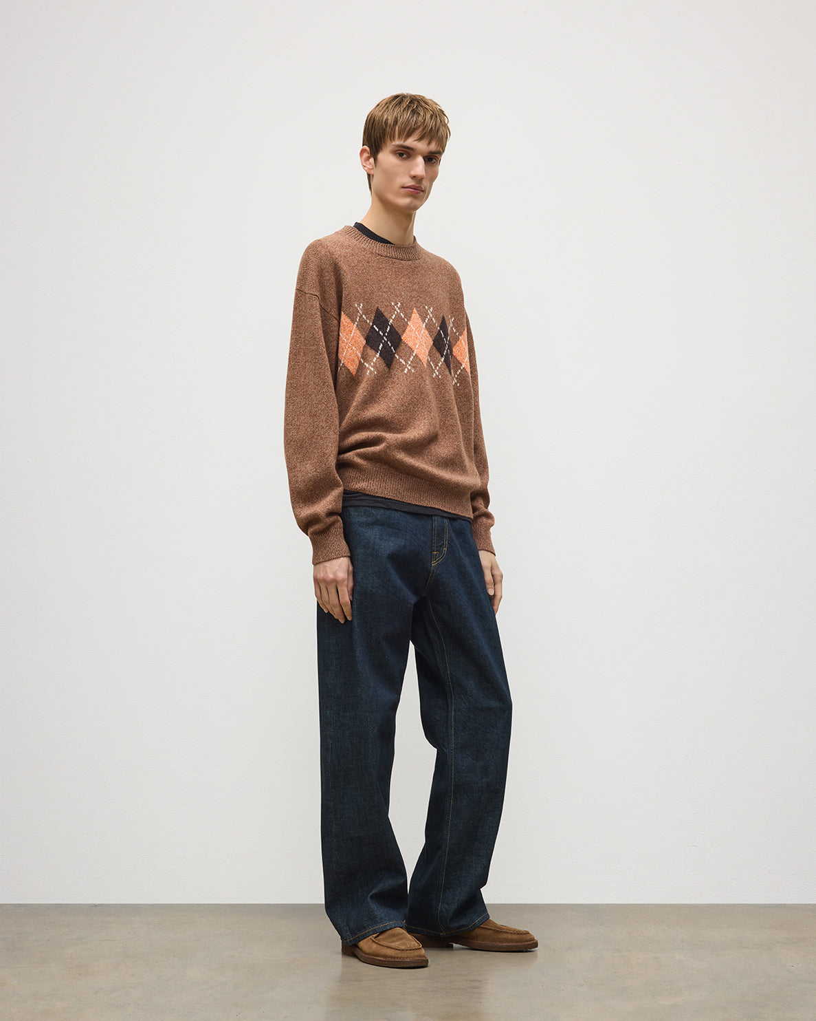JOHNSTONS OF ELGIN RUSKY CREW SWEATER LAMBSWOOL ARGYLE CREW NECK SWEATER BROWN 100% LAMBSWOOL KDA00822JU1646