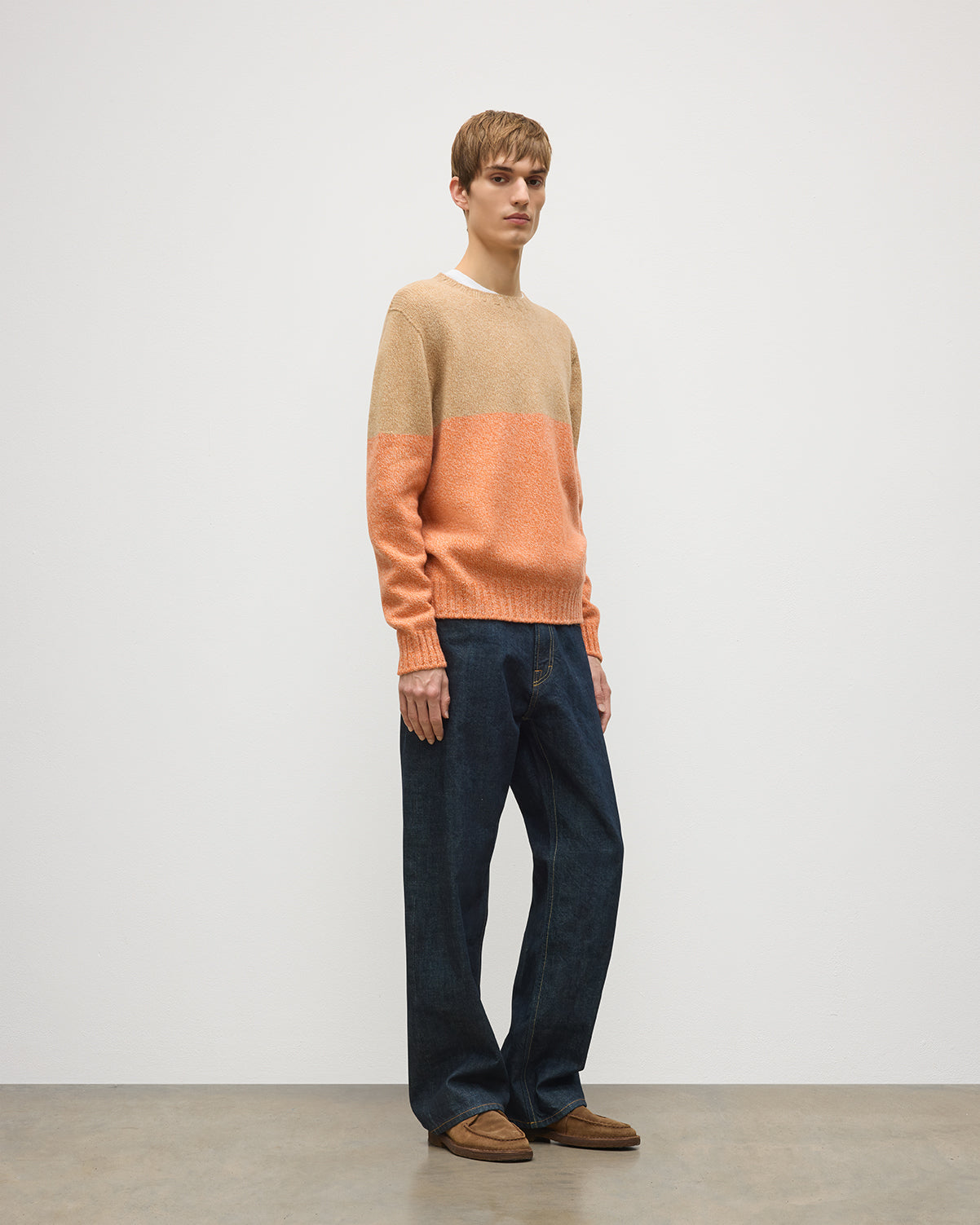 JOHNSTONS OF ELGIN OGILVIE CREW SWEATER LAMBSWOOL COLOURBLOCK CREW NECK SWEATER ORANGE & BROWN 100% LAMBSWOOL KDI00816Q26347