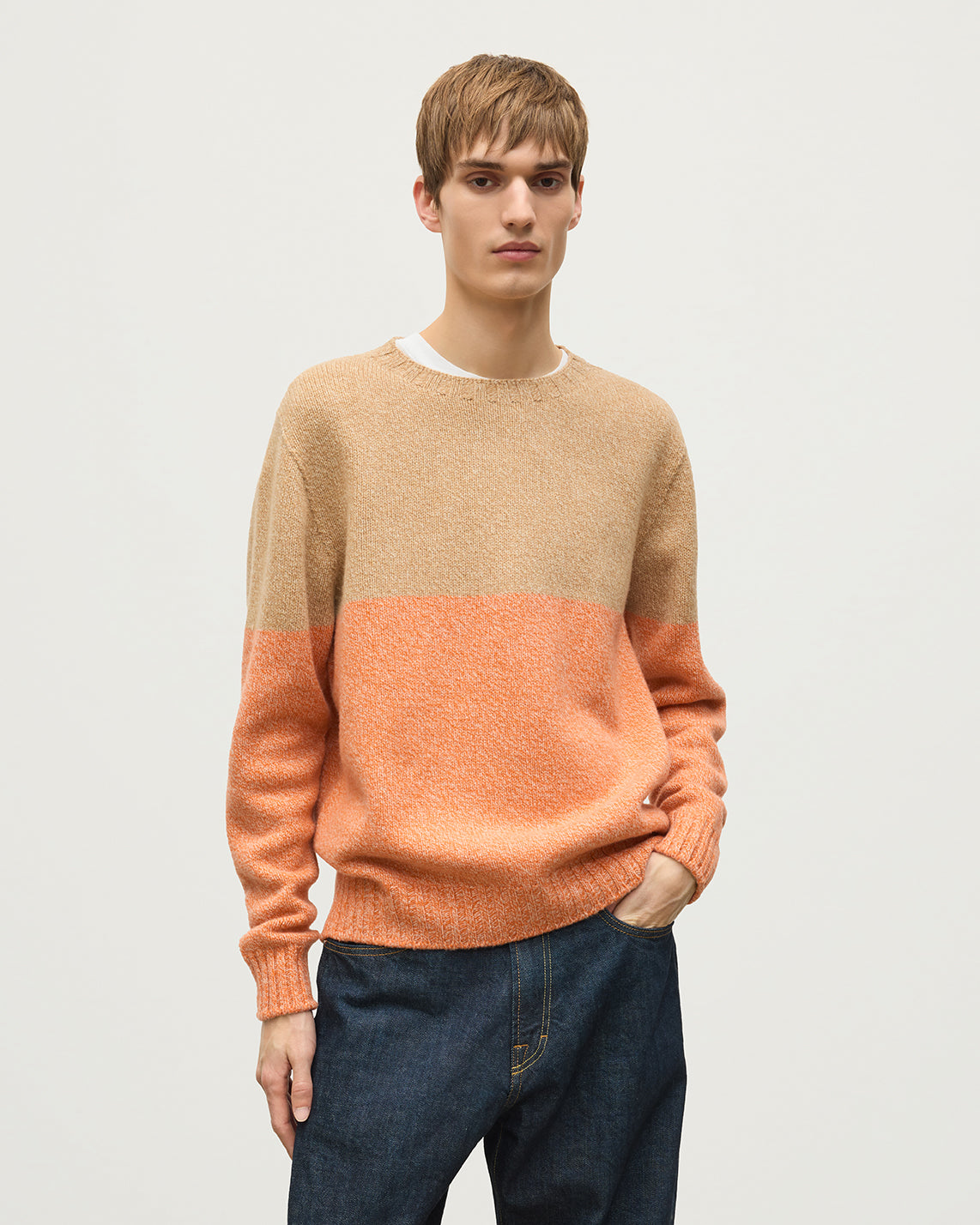 JOHNSTONS OF ELGIN OGILVIE CREW SWEATER LAMBSWOOL COLOURBLOCK CREW NECK SWEATER ORANGE & BROWN 100% LAMBSWOOL KDI00816Q26347