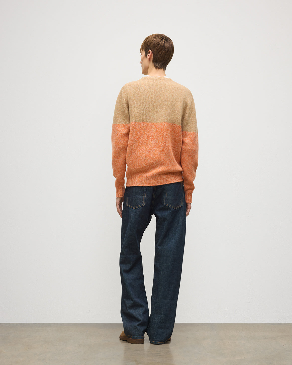 JOHNSTONS OF ELGIN OGILVIE CREW SWEATER LAMBSWOOL COLOURBLOCK CREW NECK SWEATER ORANGE & BROWN 100% LAMBSWOOL KDI00816Q26347