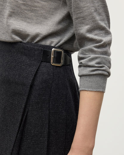 LE KILT X JOHNSTONS OF ELGIN SHIRT CHARCOAL CASHMERE KILT, WIRN WITH HONOR CASHMERE CARDIGAN IN GREY TB000845RU7750