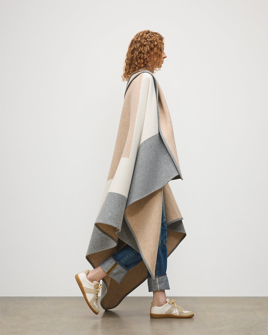 Johnstons of Elgin 100% Cashmere Art Geometric Blanket in Contemporary Neutral, Grey & Beige TA000683RU7763ONE
