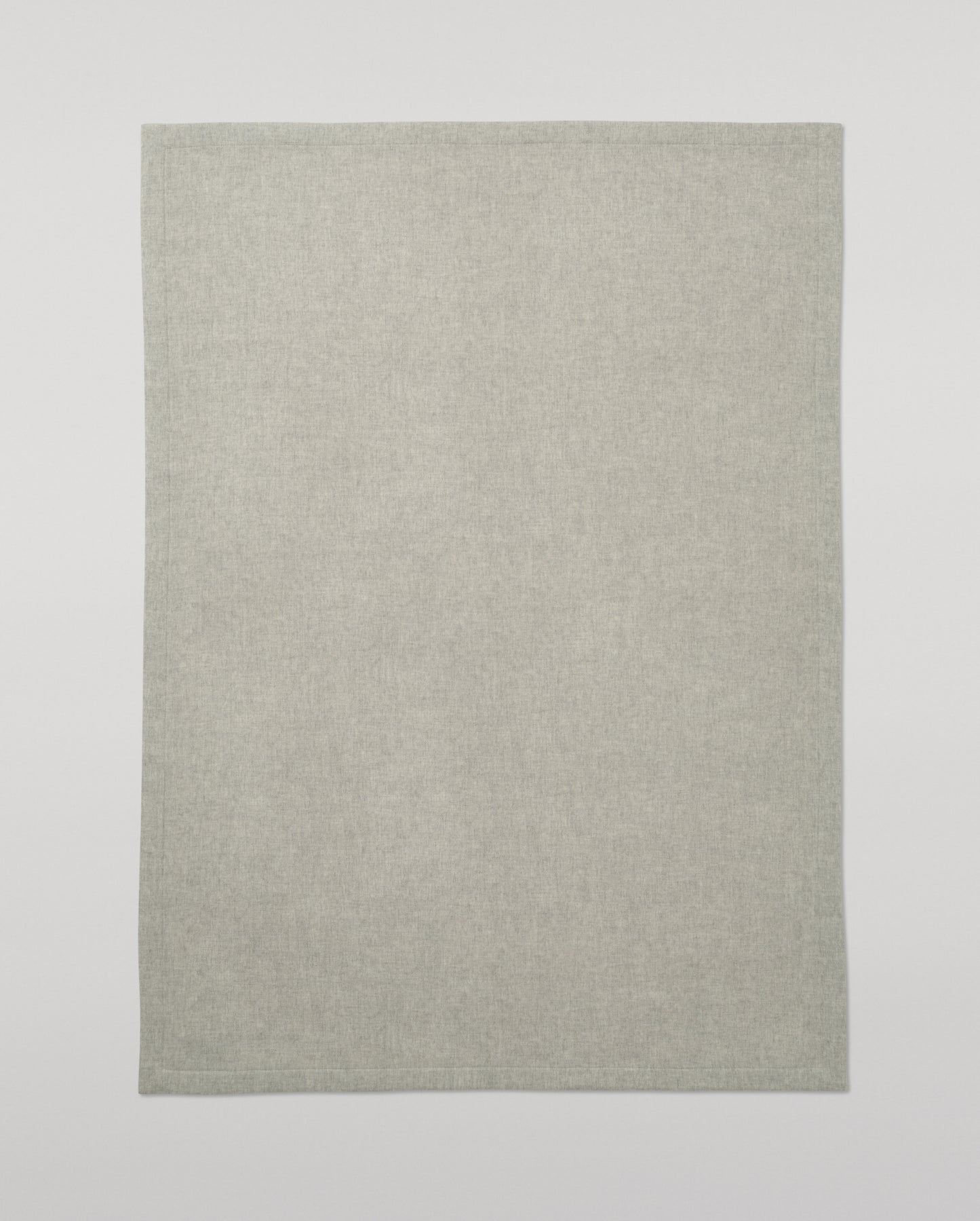 Johnstons of Elgin Made to order Cashmere Blanket available in 4 sizes in Silver & White  RU6322ONE