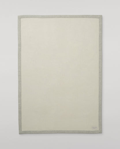 Johnstons of Elgin Made to order Cashmere Blanket available in 4 sizes in Silver & White  RU6322ONE