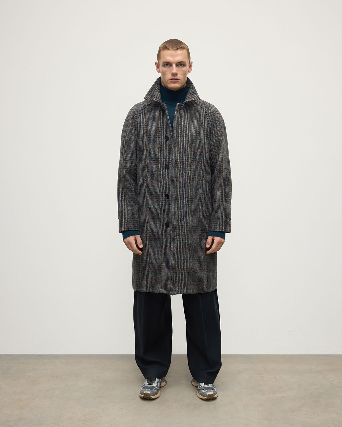 Johnstons of Elgin AW25 Men's Tailoring Dark Slate Glen Urquhart The Balmacaan' Coat | Dark Slate Check TD000475RU7678