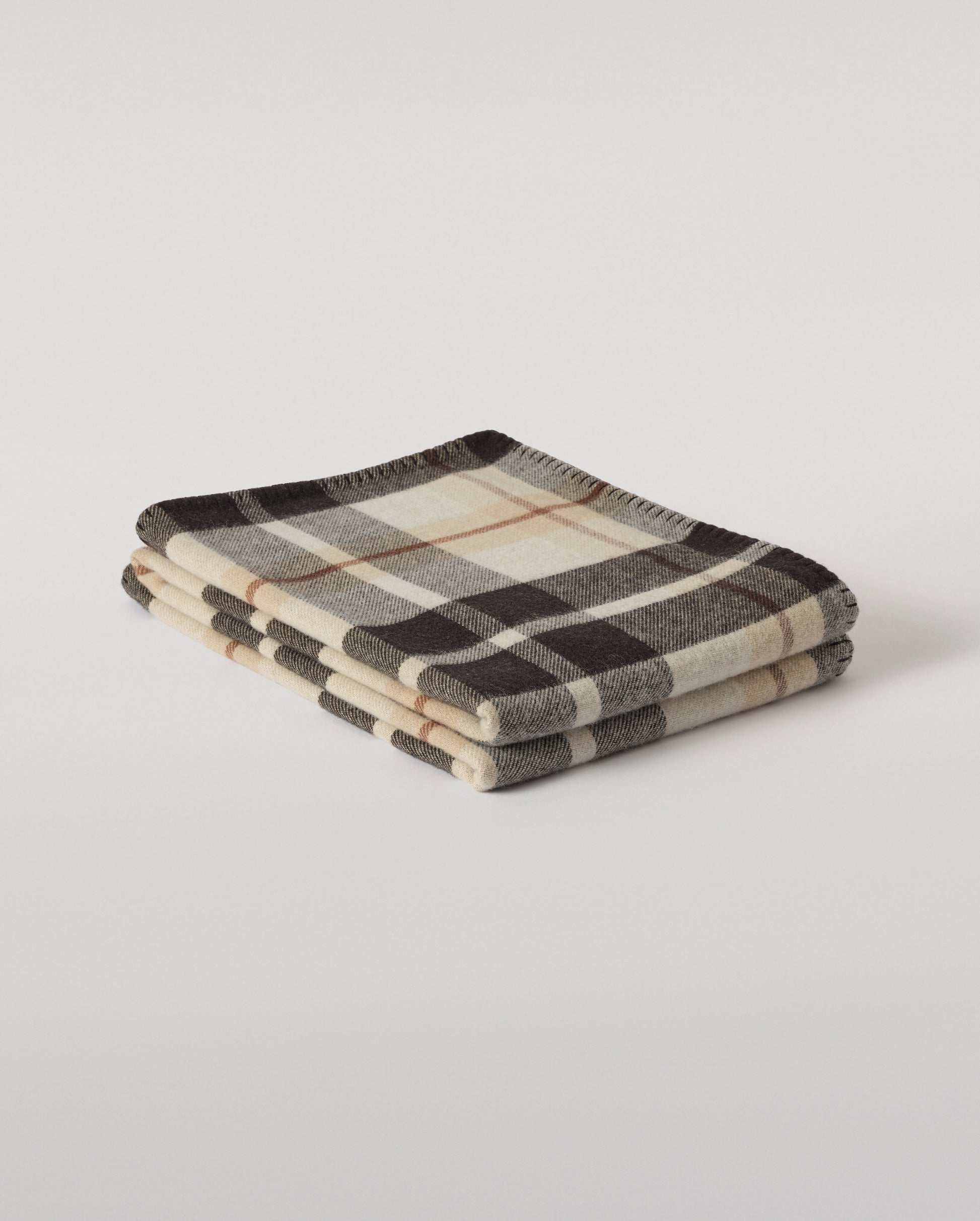Johnstons of Elgin 100% Wool Black and Brown Plaid Blanket TD000535RU6952ONE