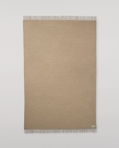 Johnstons of Elgin Interiors Collection Otter & Oatmeal Reversible Cashmere Bed Throw on a white background  WA001374RU7621ONE