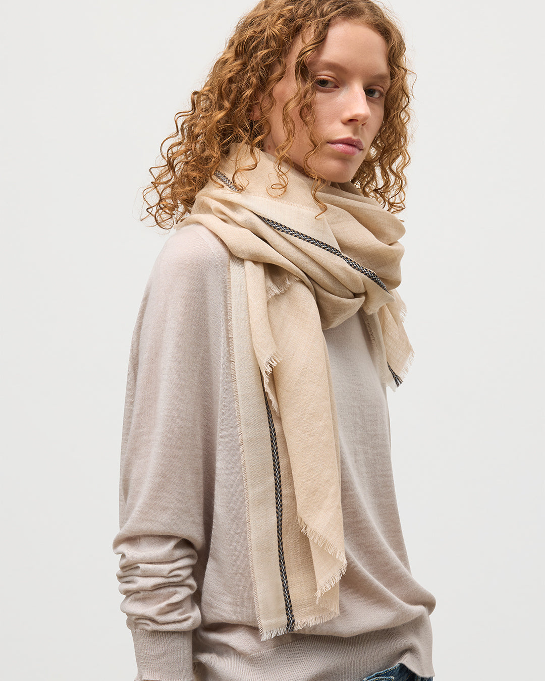 JOHNSTONS OF ELGIN IVES CHEVRON BORDER SCARF NATURAL 100% CASHMERE WA002446RU7701ONE