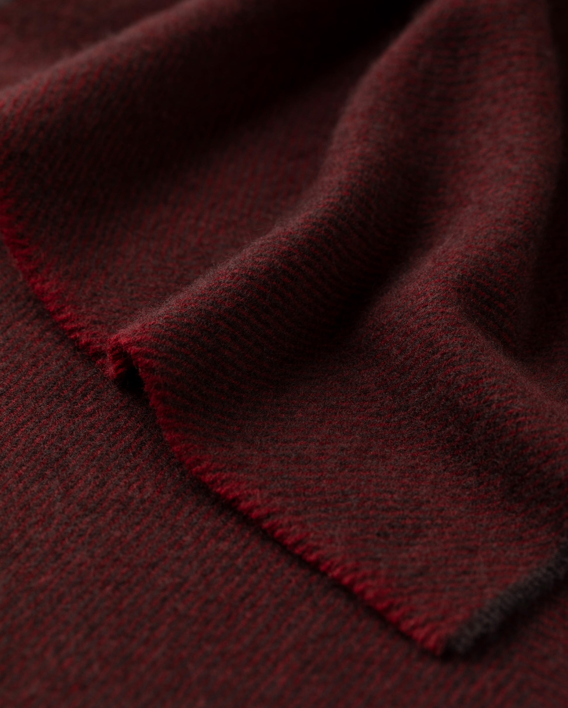 JOHNSTONS OF ELGIN CASHMERE MOUNTAIN TWILL SCARF RED 100% CASHMERE WA002645RU7803ONE
