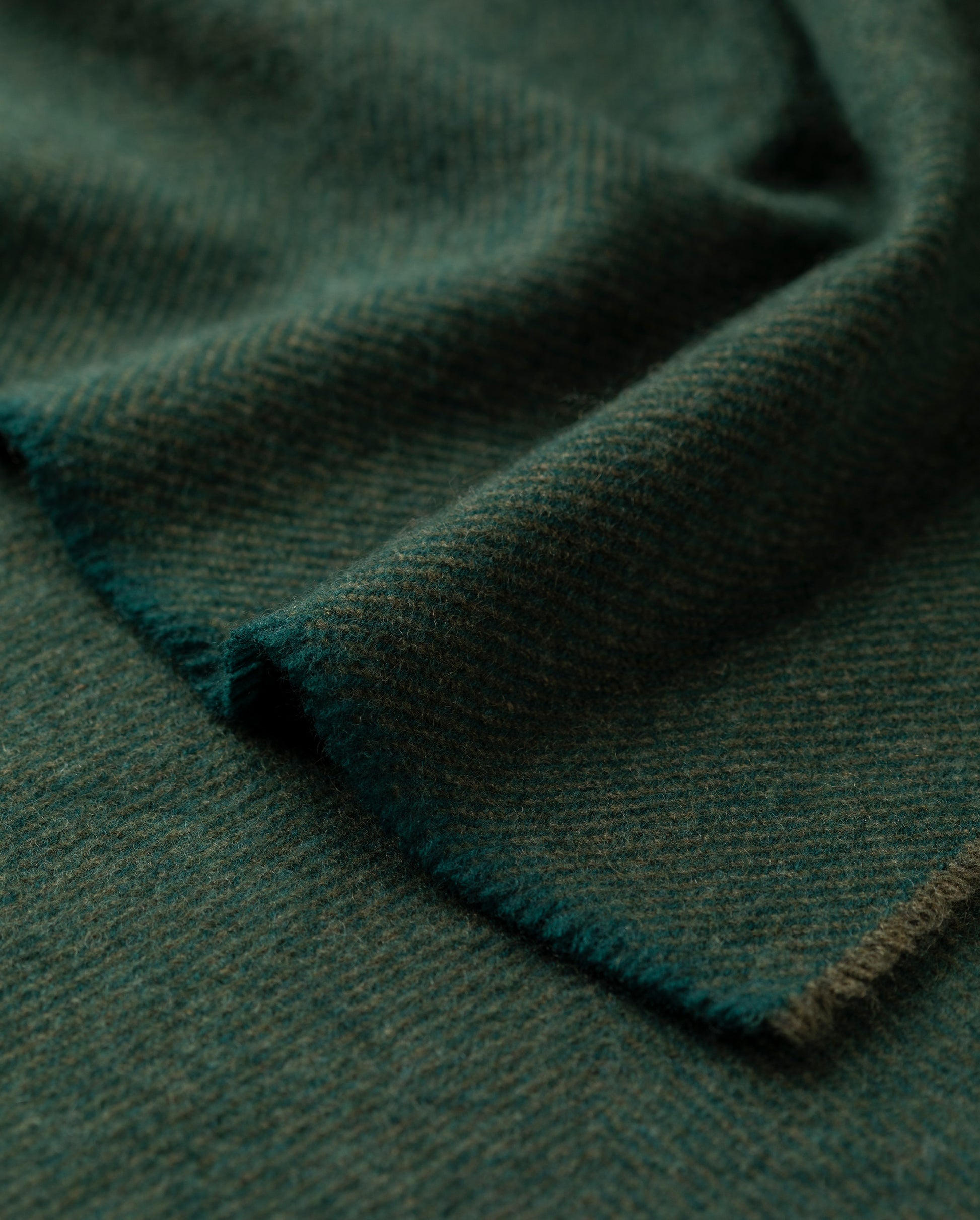 JOHNSTONS OF ELGIN CASHMERE MOUNTAIN TWILL SCARF GREEN 100% CASHMERE WA002645RU7806ONE