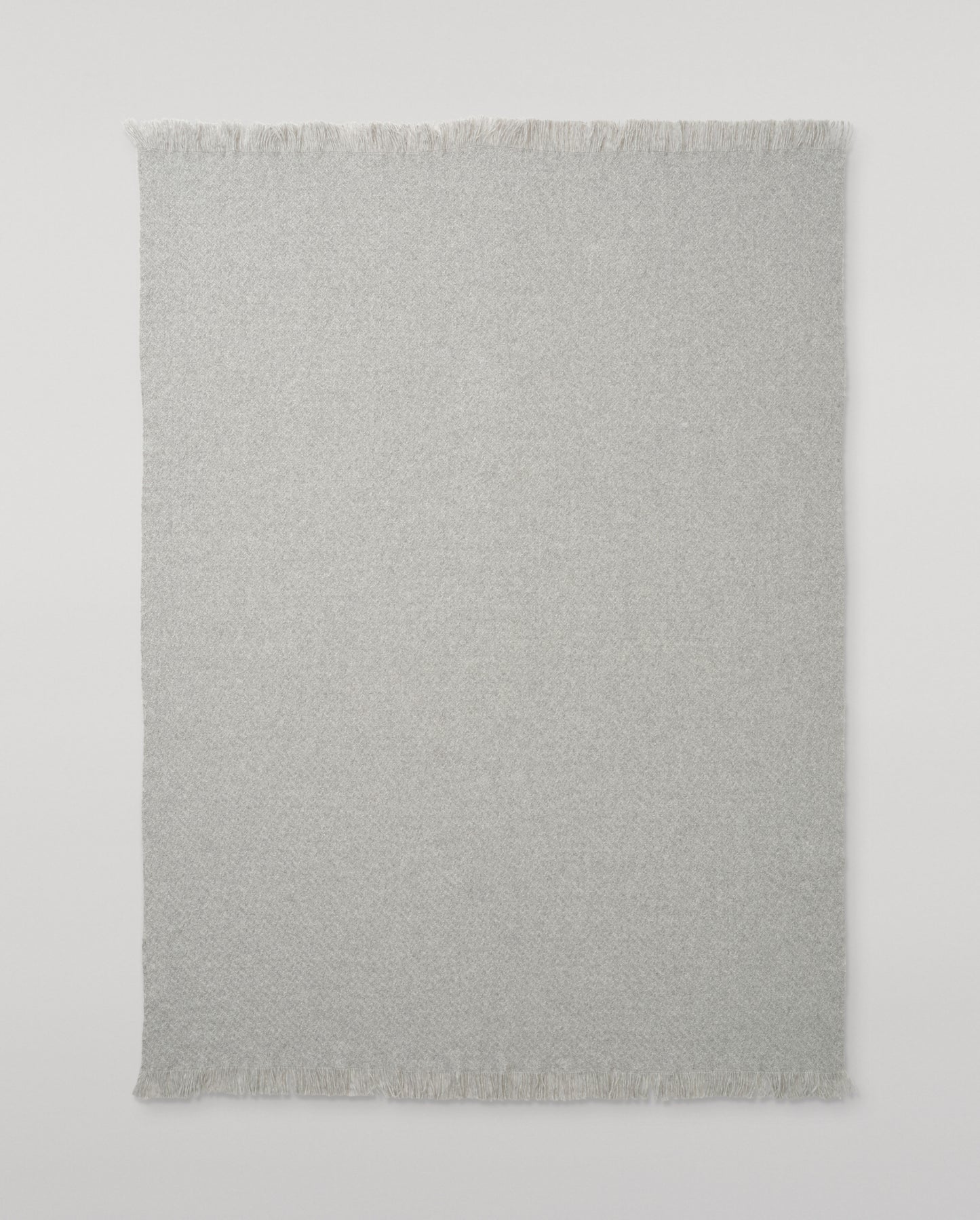 Johnstons of Elgin Yarrow Cashmere Blanket in Light Grey WA002652RU7807ONE