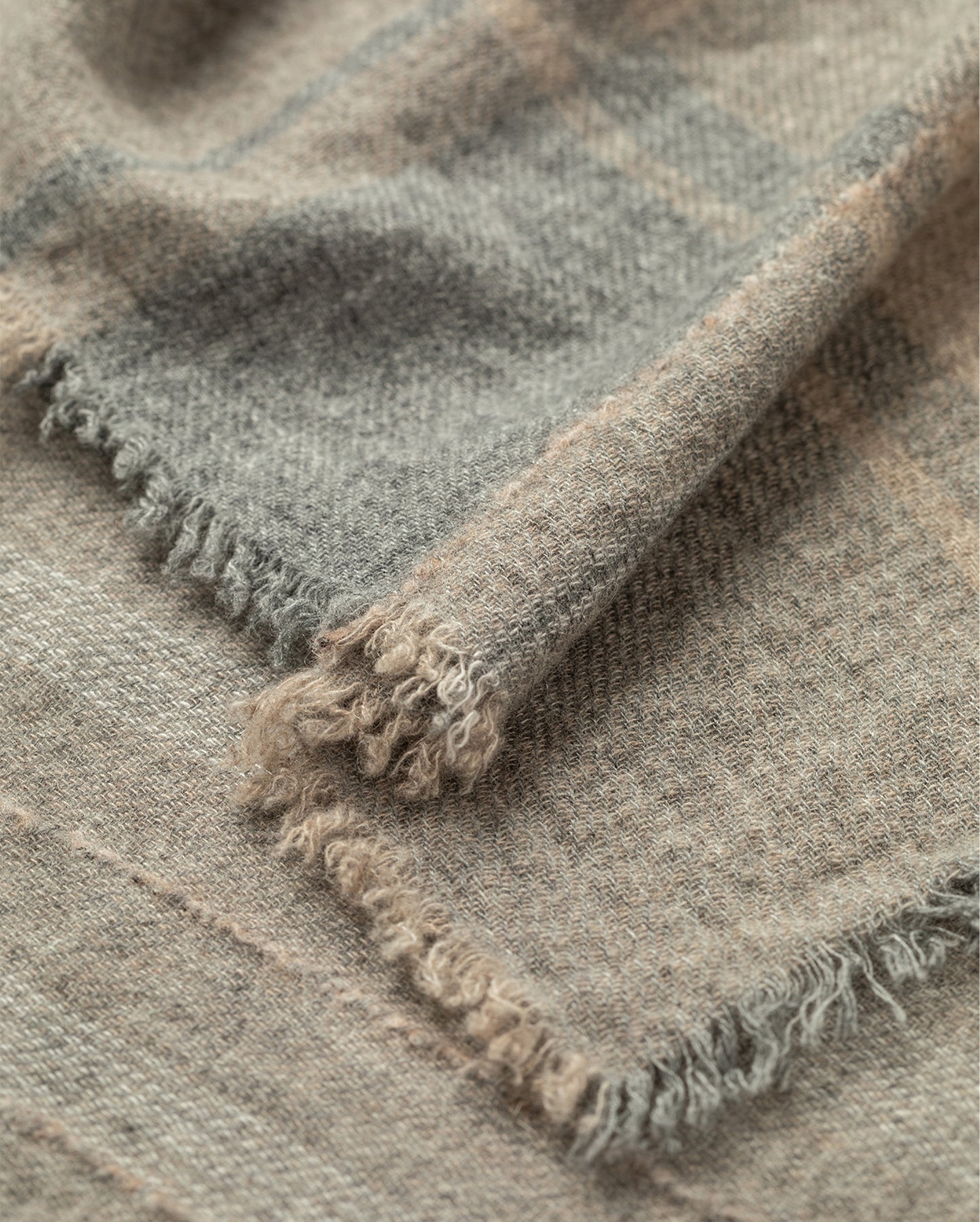 JOHNSTONS OF ELGIN CASHMERE GULLANE STOLE NATURAL 100% CASHMERE WA002642RU7772ONE