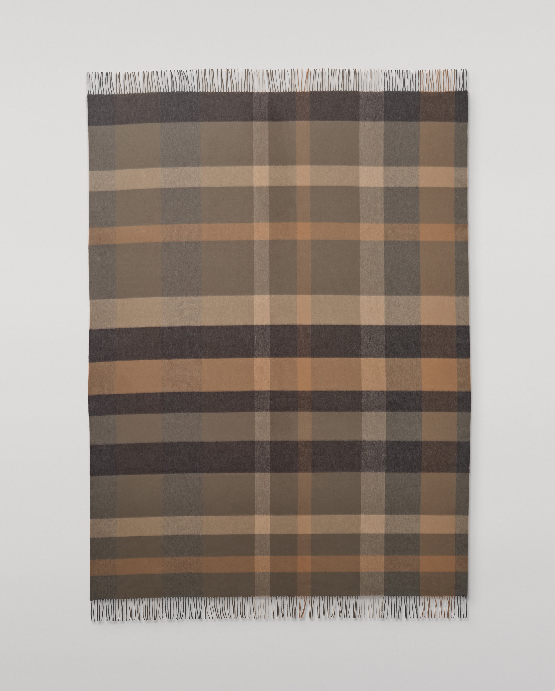 Johnstons of Elgin Umbra 100% Cashmere Plaid Throw in Brown Cairn Check WA002665RU7783ONE