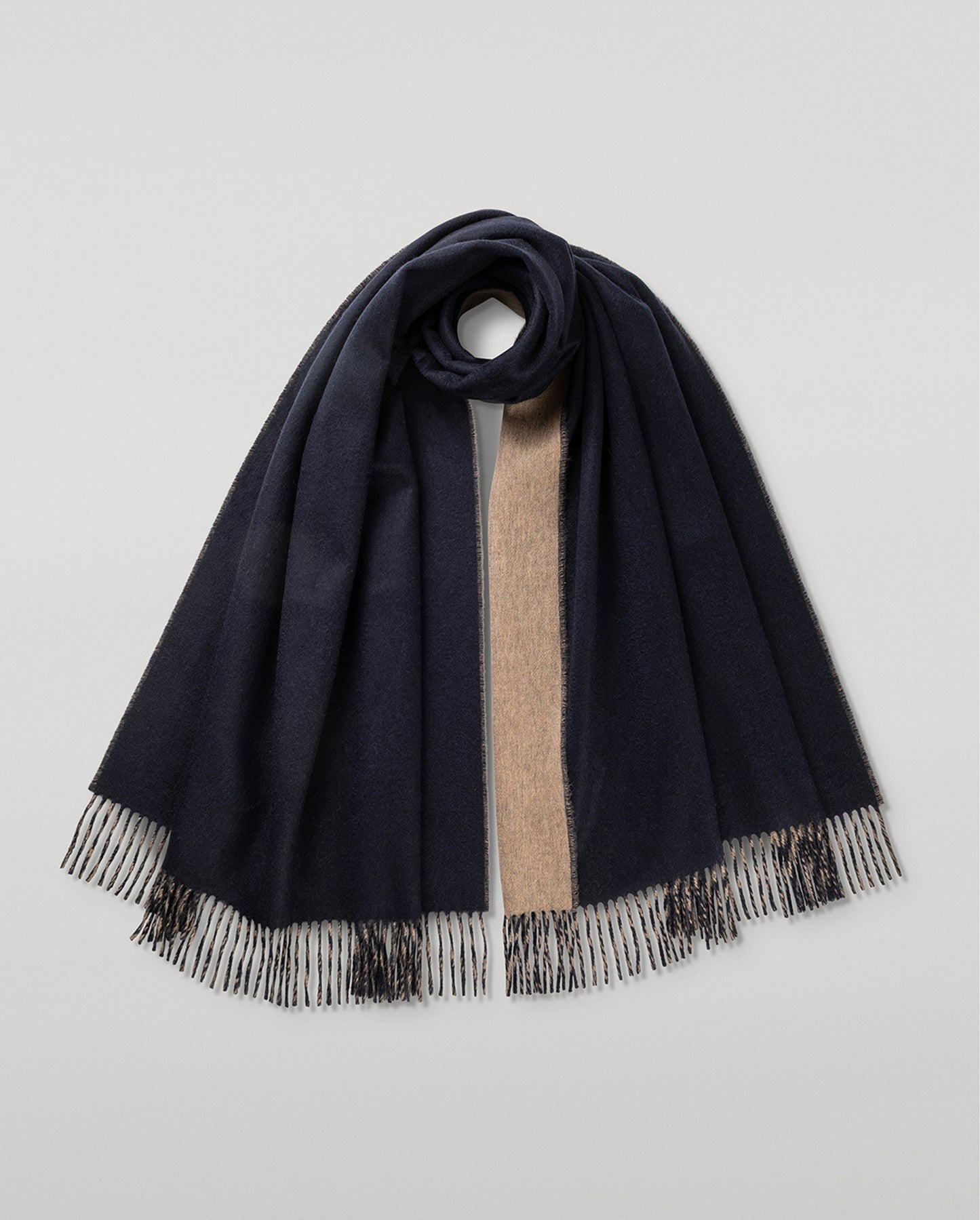 JOHNSTONS OF ELGIN CASHMERE CONTRAST REVERSIBLE STOLE NAVY & BROWN 100% CASHMERE WA000585RU7784ONE